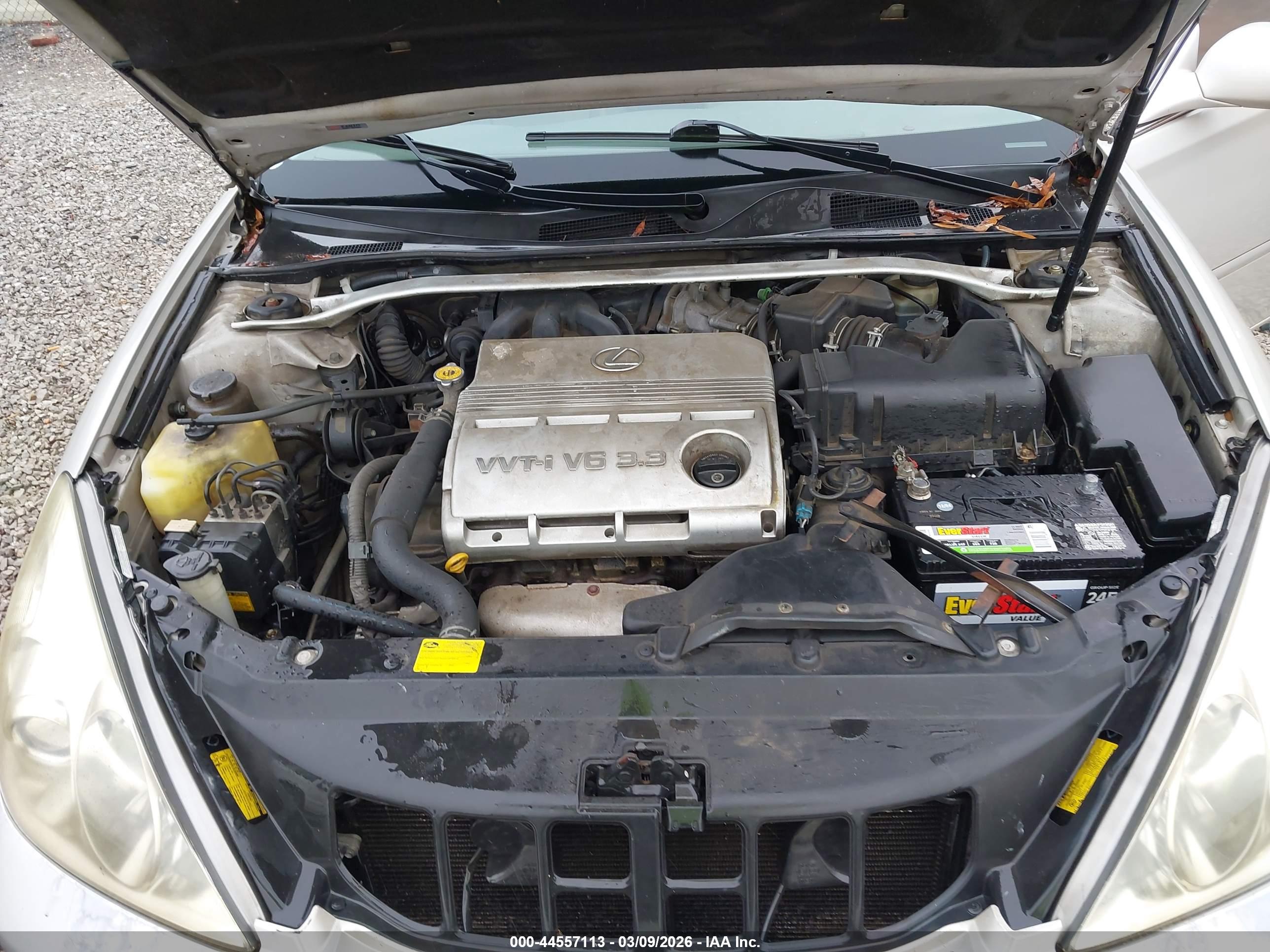 LEXUS ES image 10