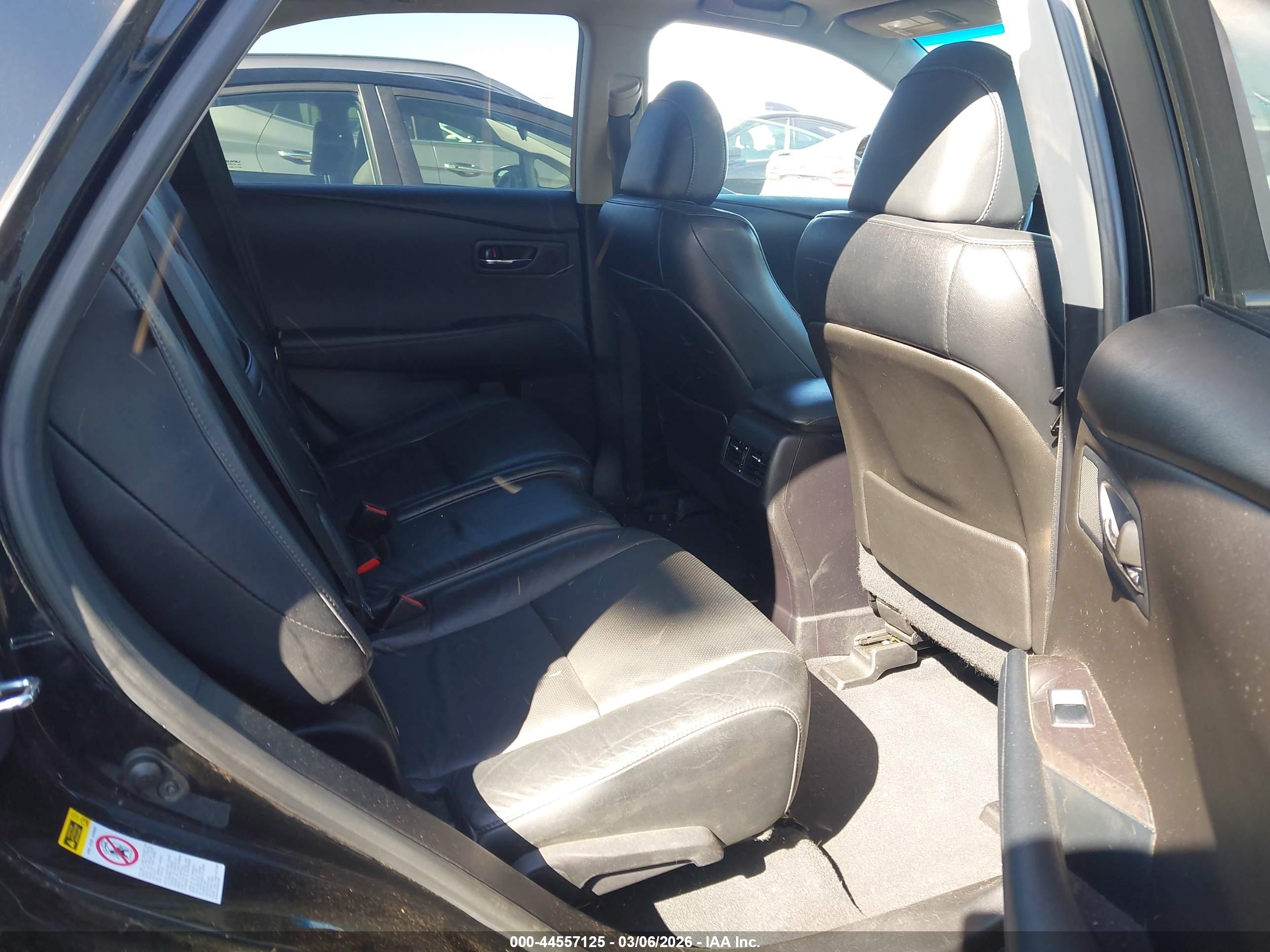 LEXUS RX image 8