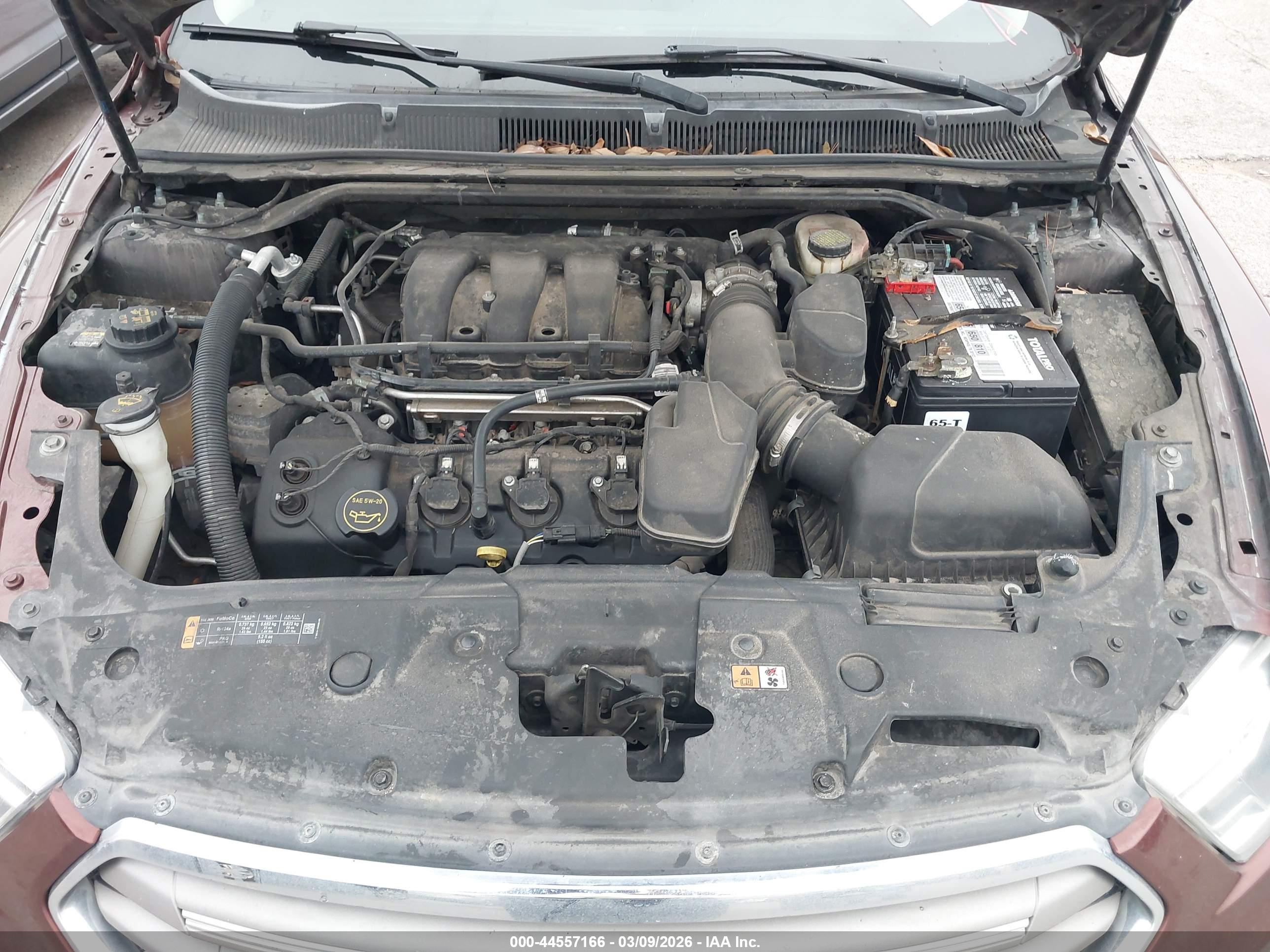 FORD TAURUS image 10