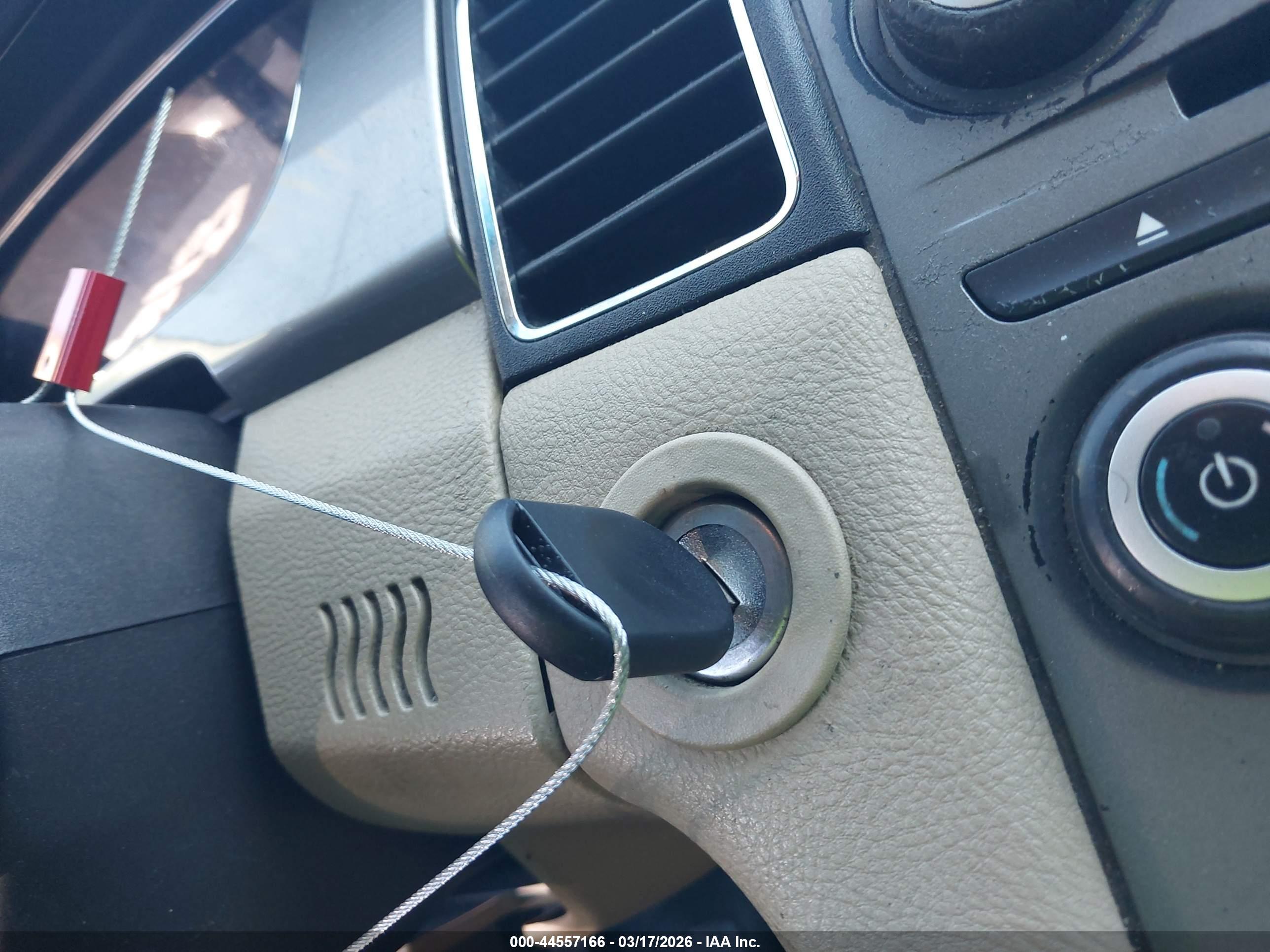 FORD TAURUS image 11