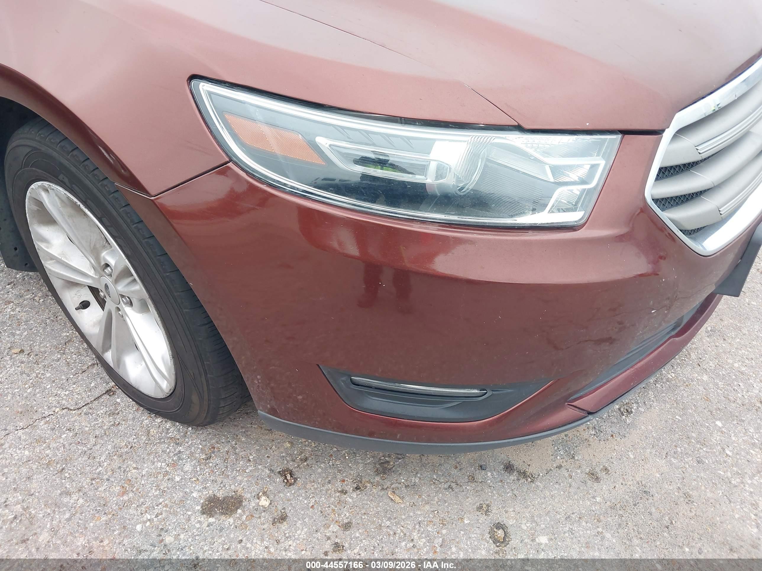 FORD TAURUS image 6