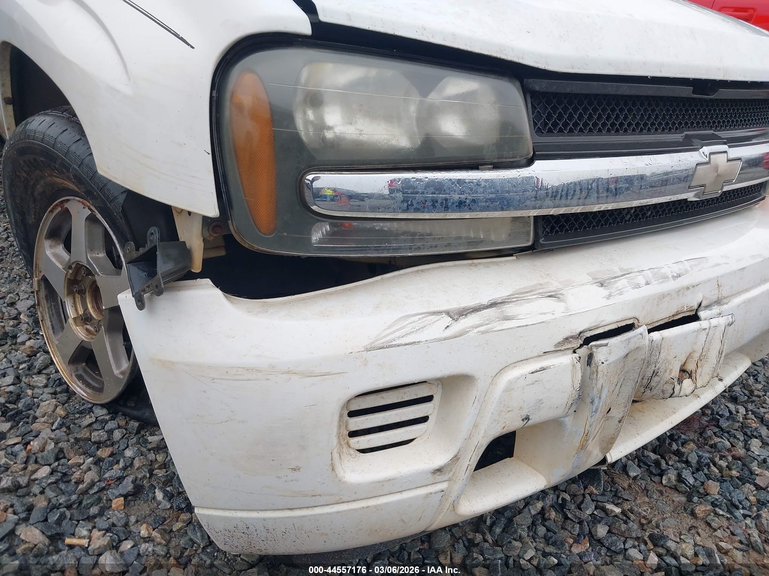 CHEVROLET TRAILBLAZER image 6