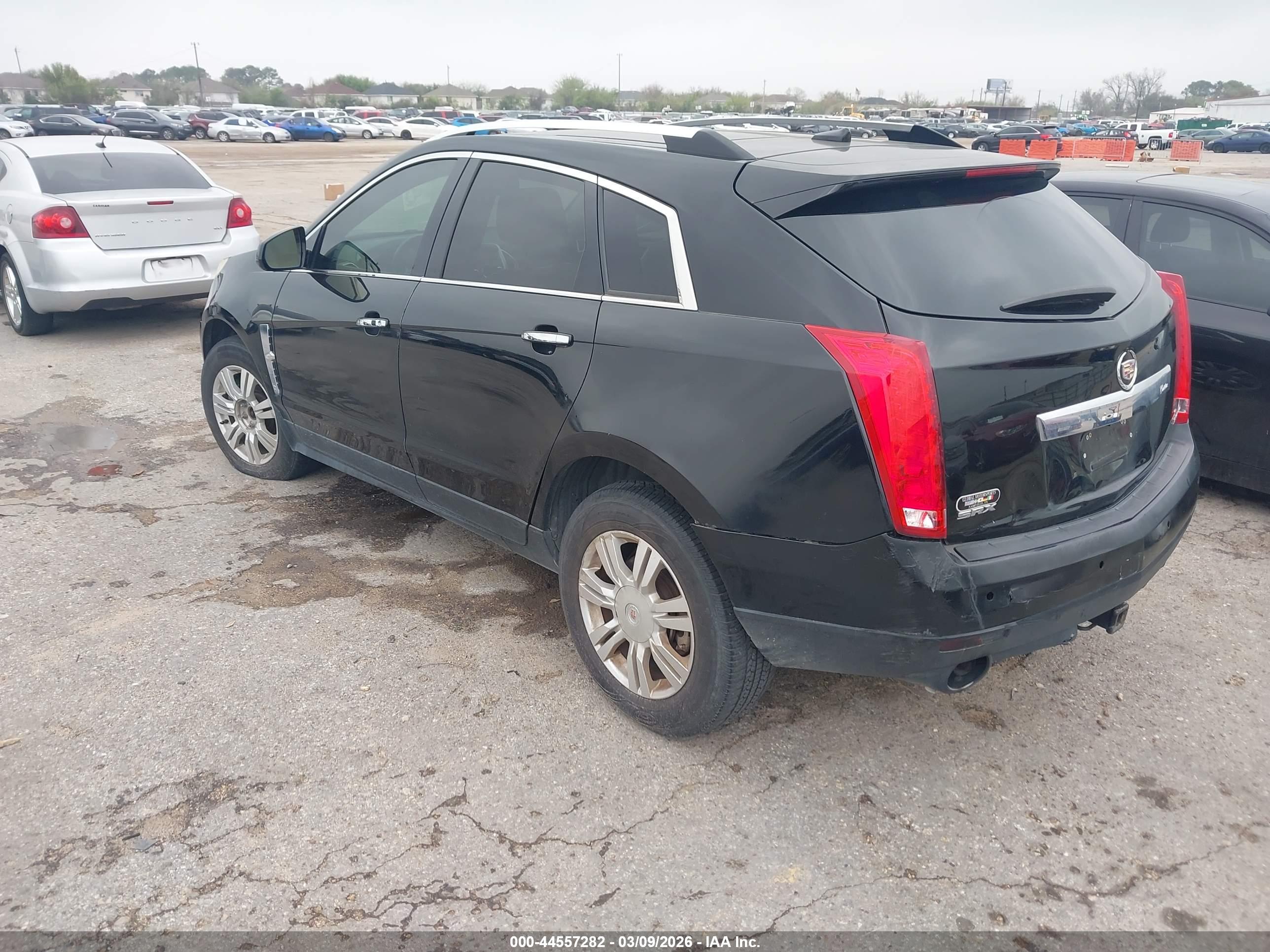 CADILLAC SRX image 3