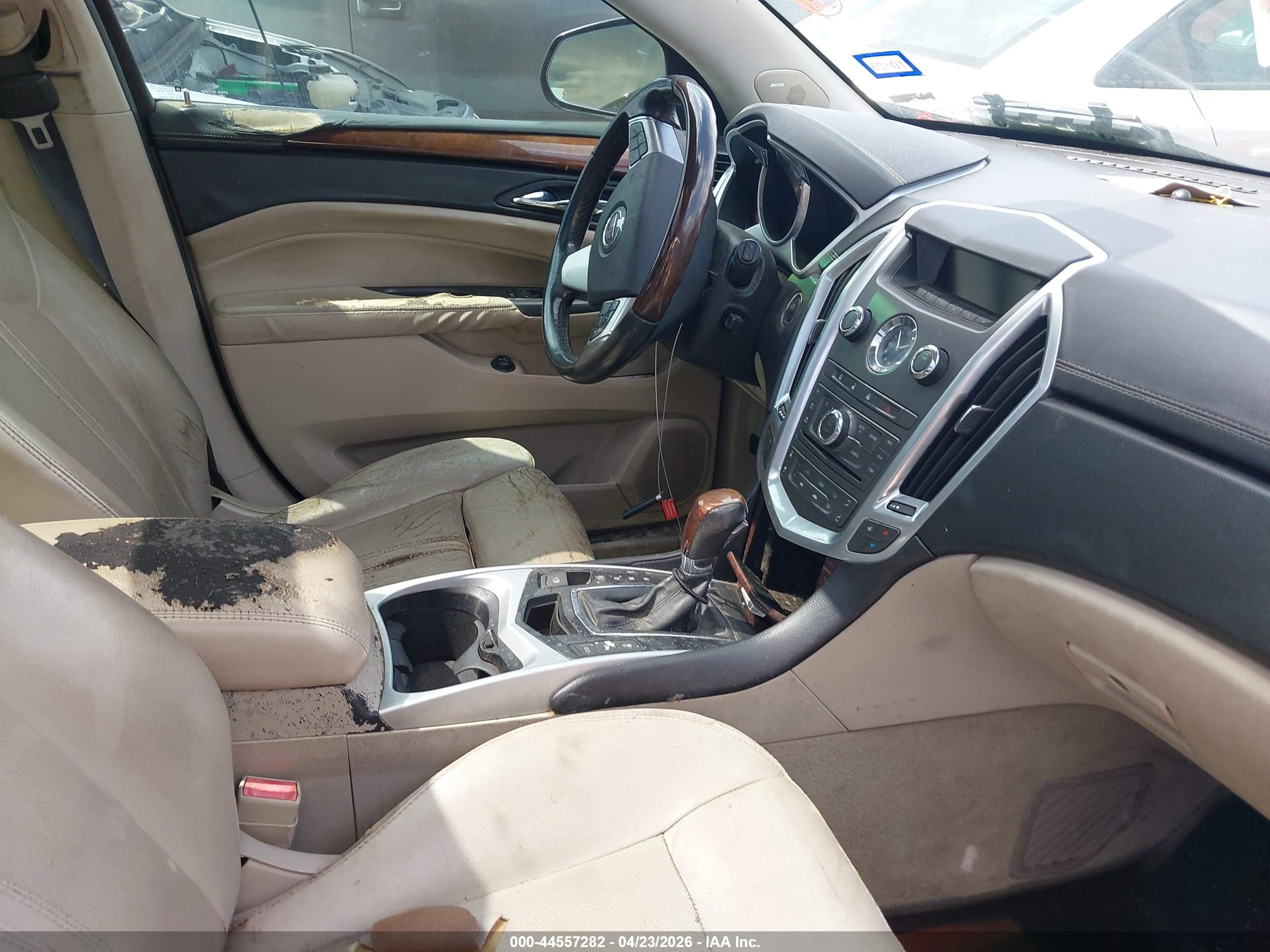CADILLAC SRX image 5