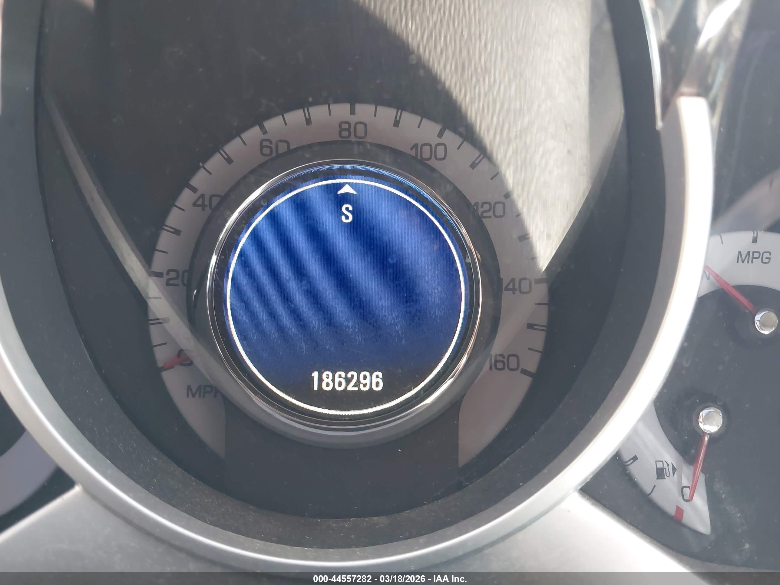 CADILLAC SRX image 7