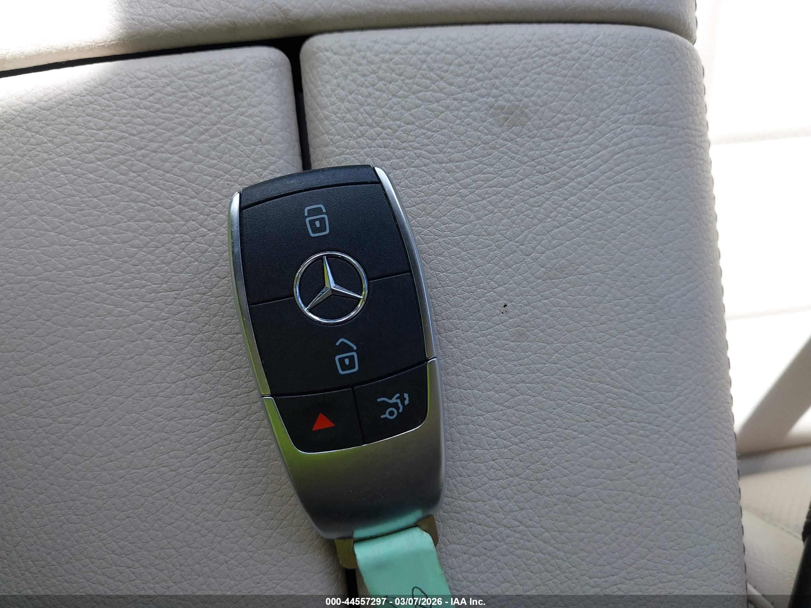 MERCEDES-BENZ GLE image 11