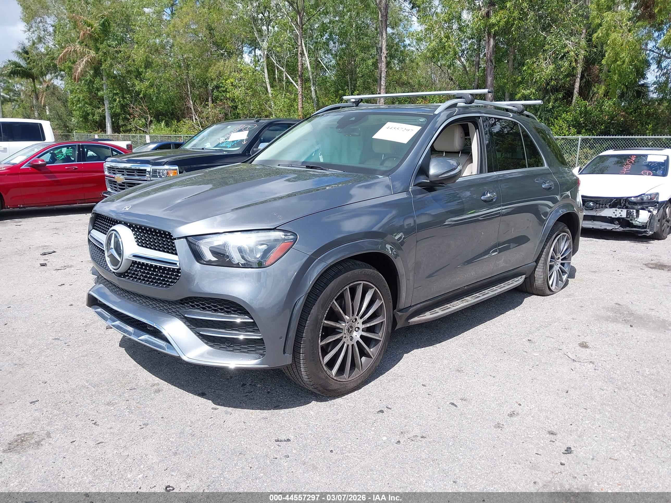 MERCEDES-BENZ GLE image 2
