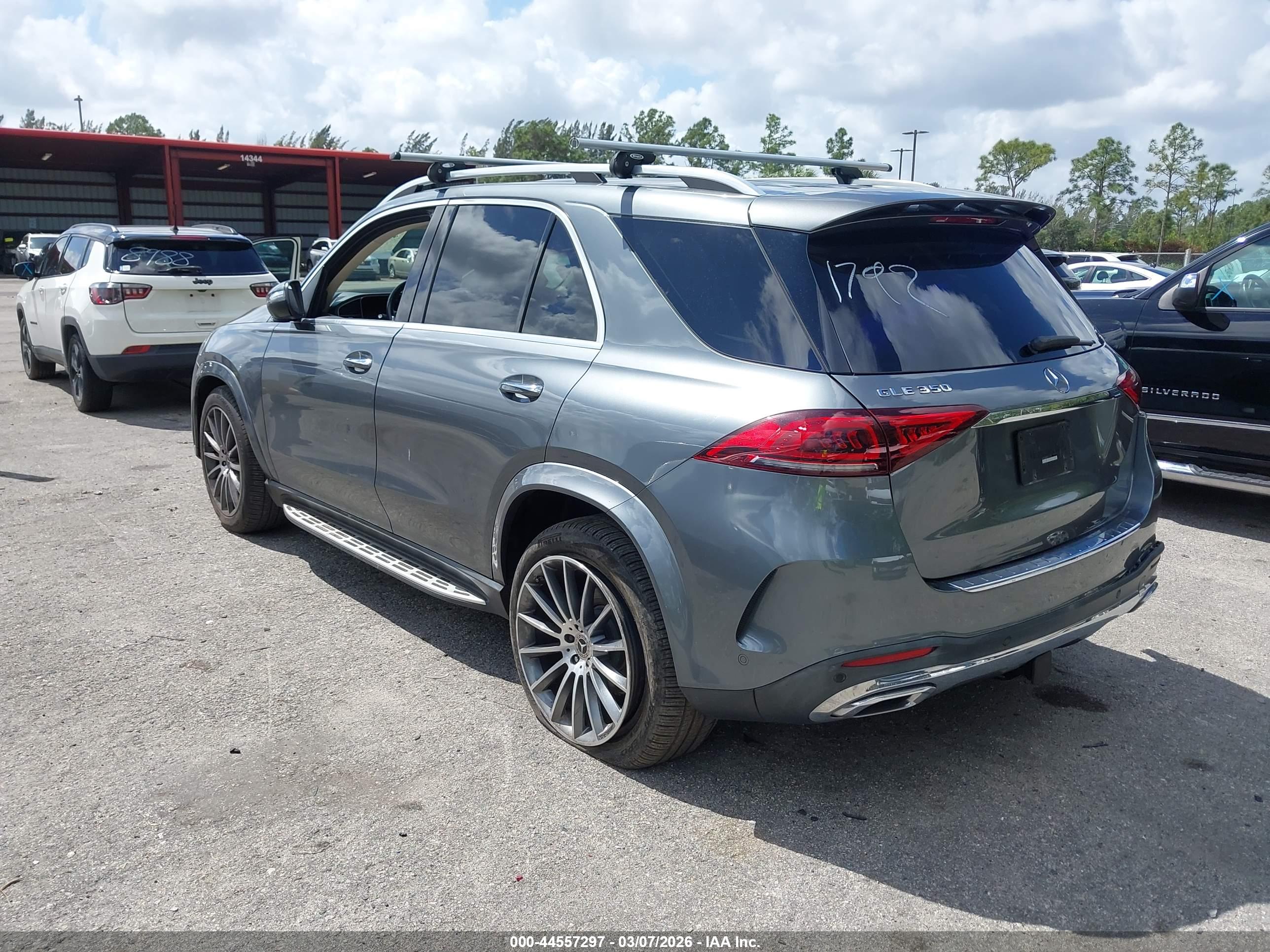 MERCEDES-BENZ GLE image 3