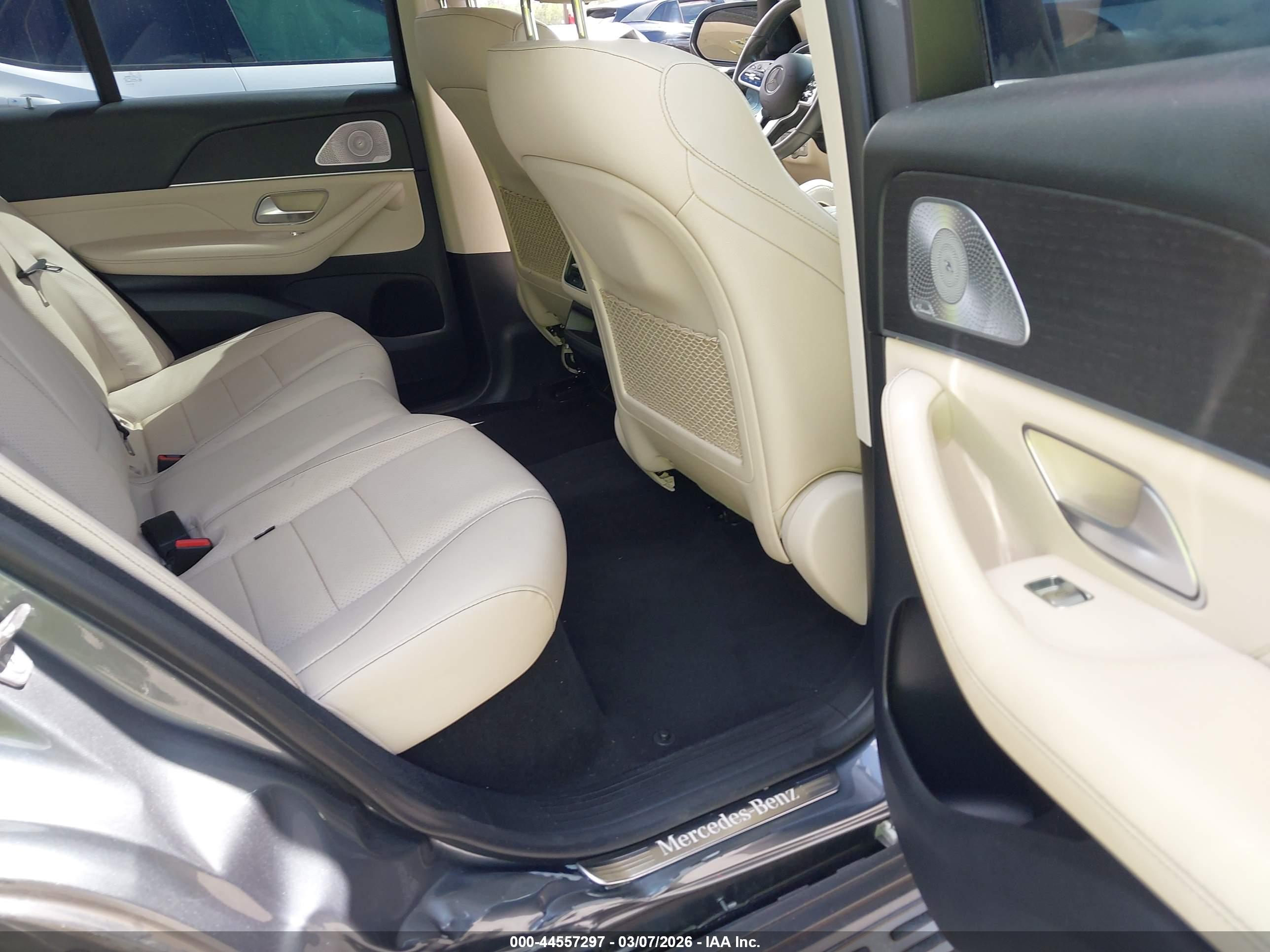 MERCEDES-BENZ GLE image 8