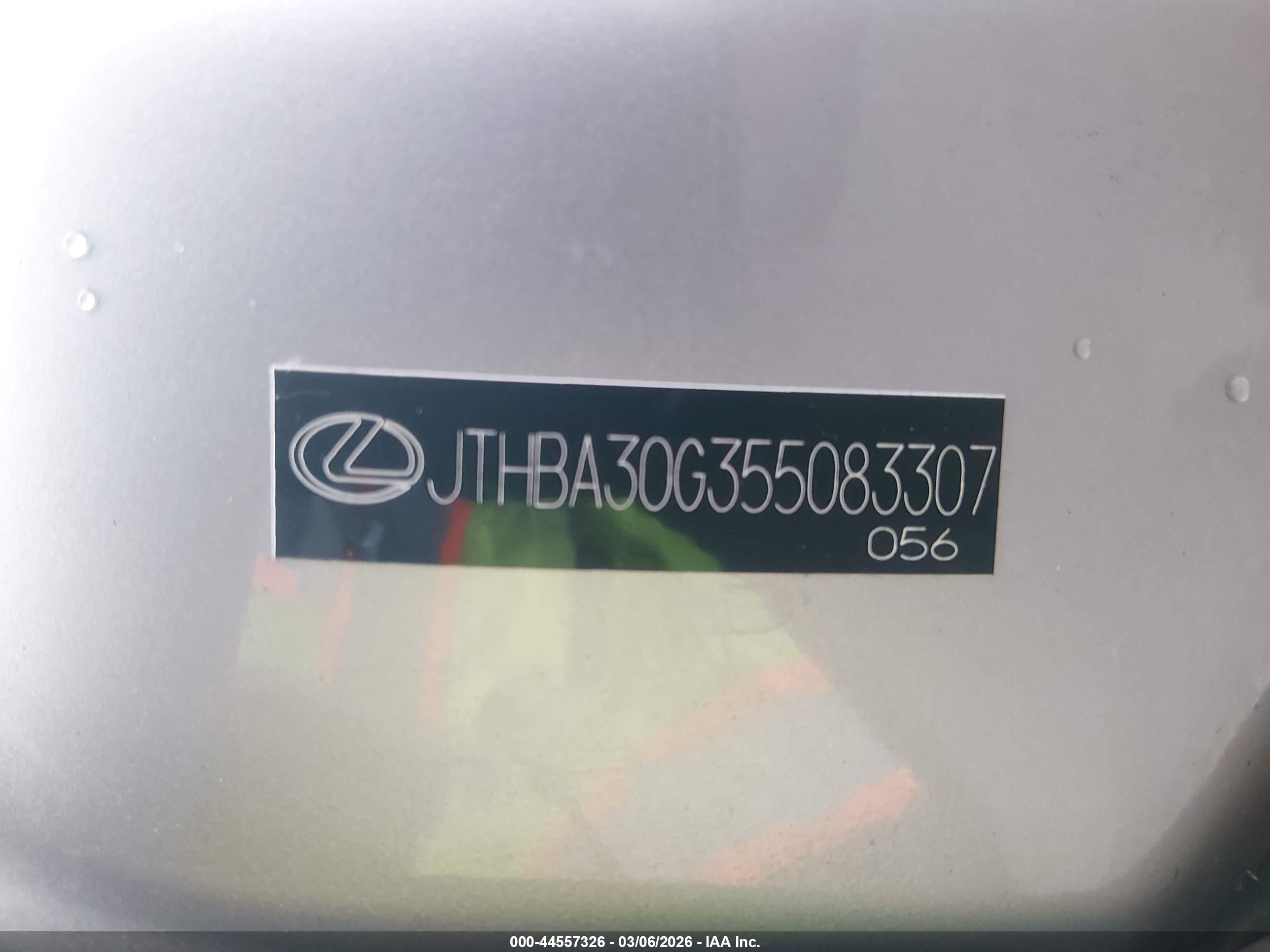 LEXUS ES image 9