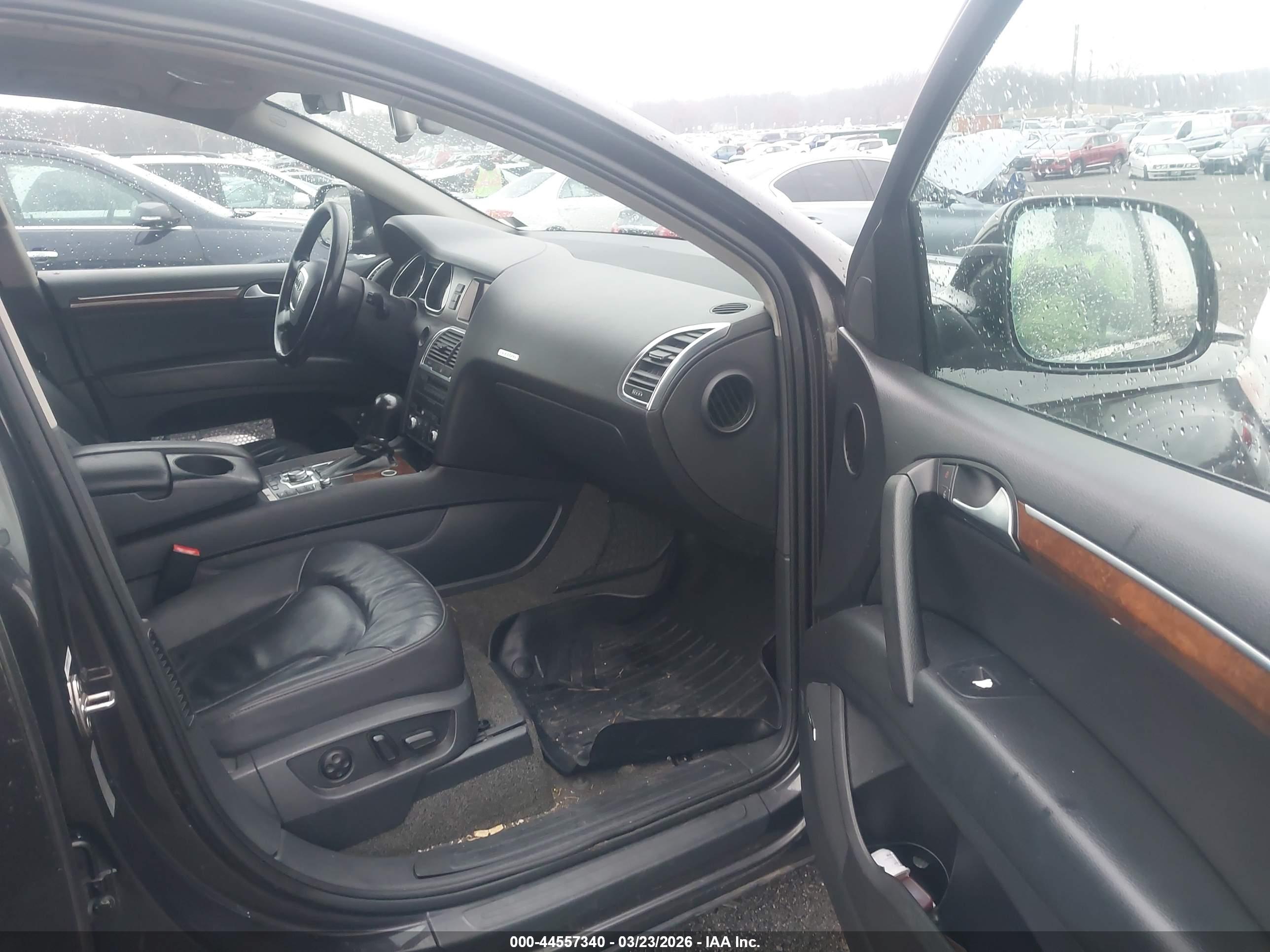 AUDI Q7 image 5