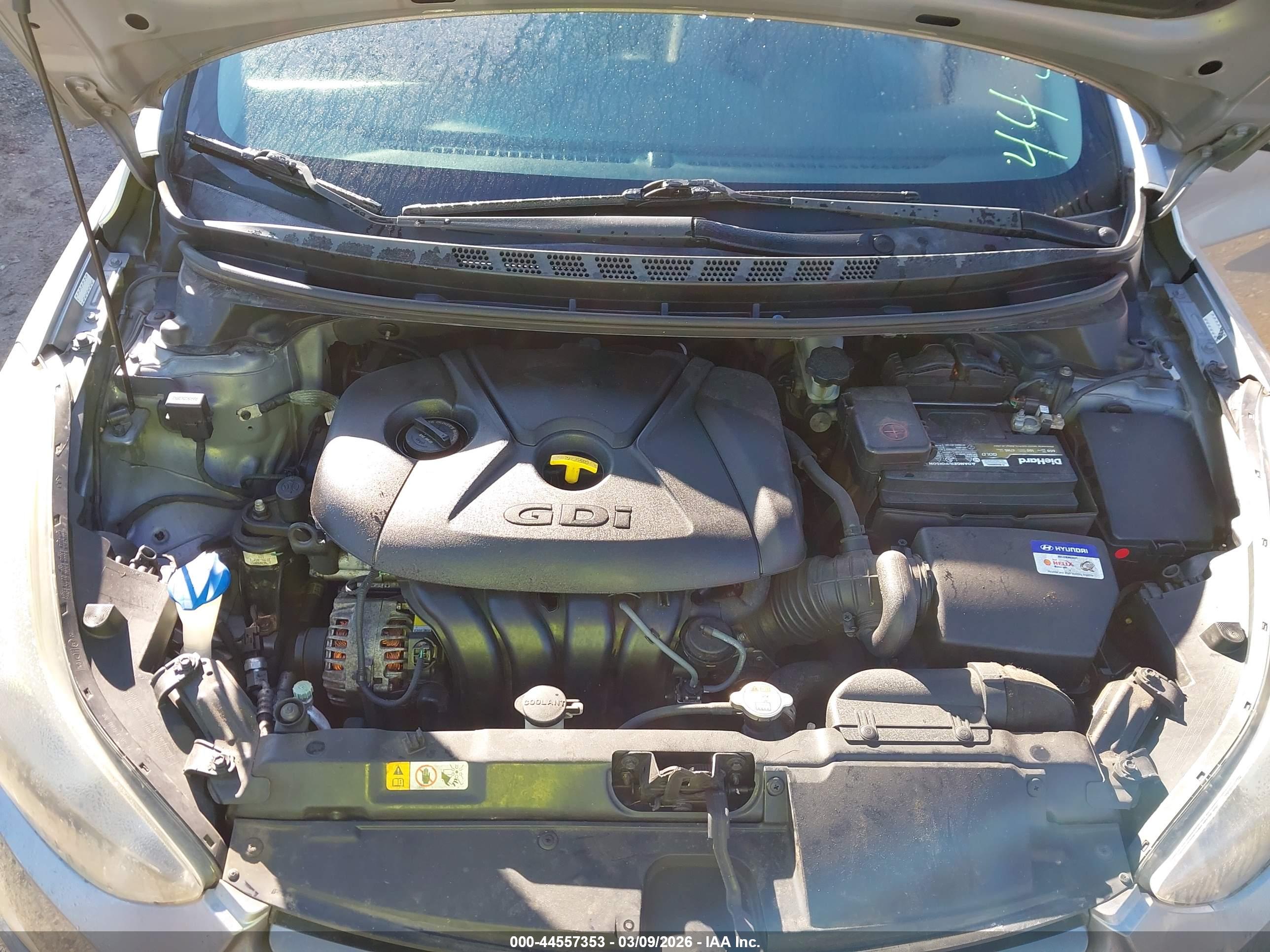 HYUNDAI ELANTRA image 10