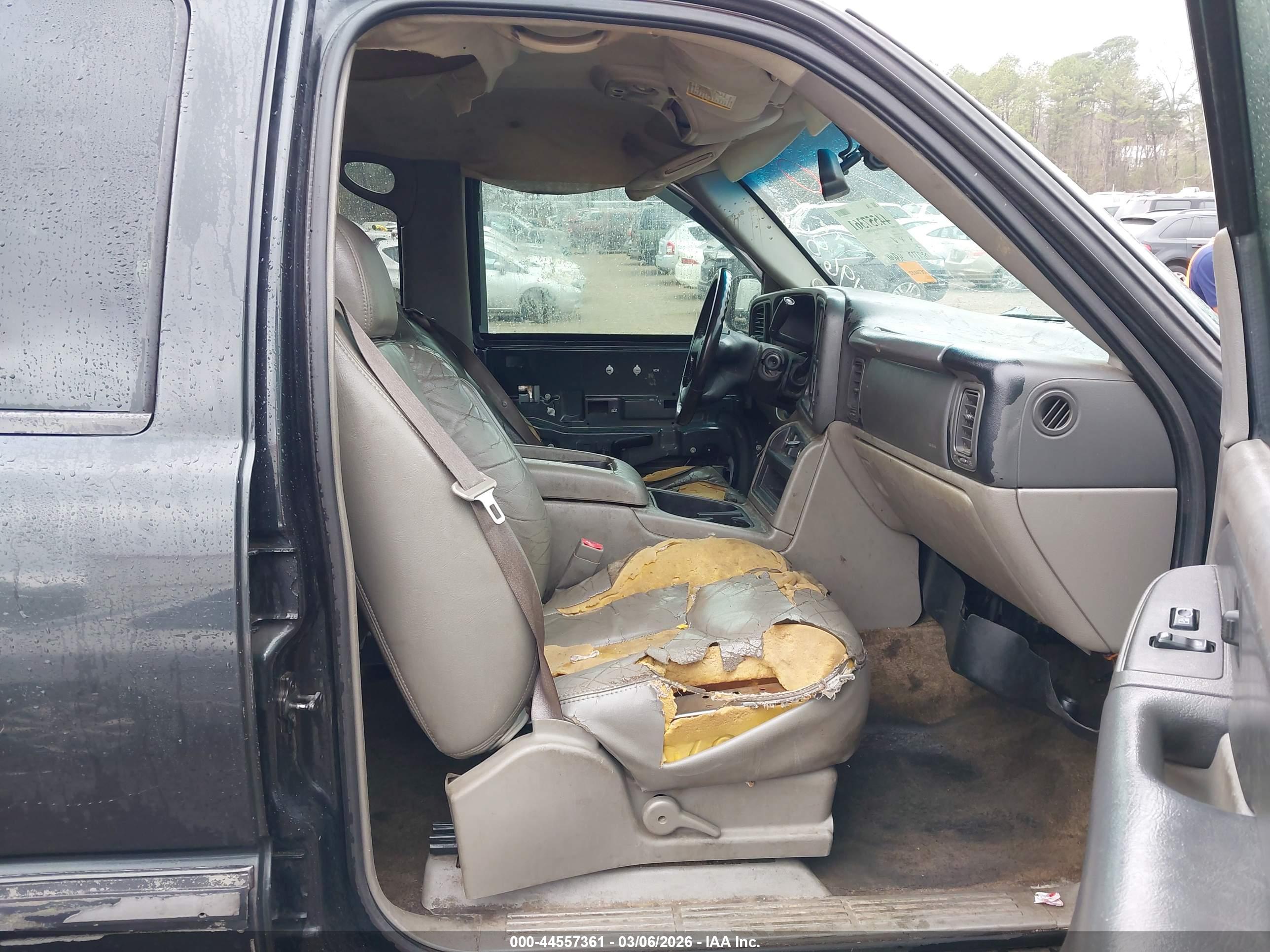 GMC YUKON image 5