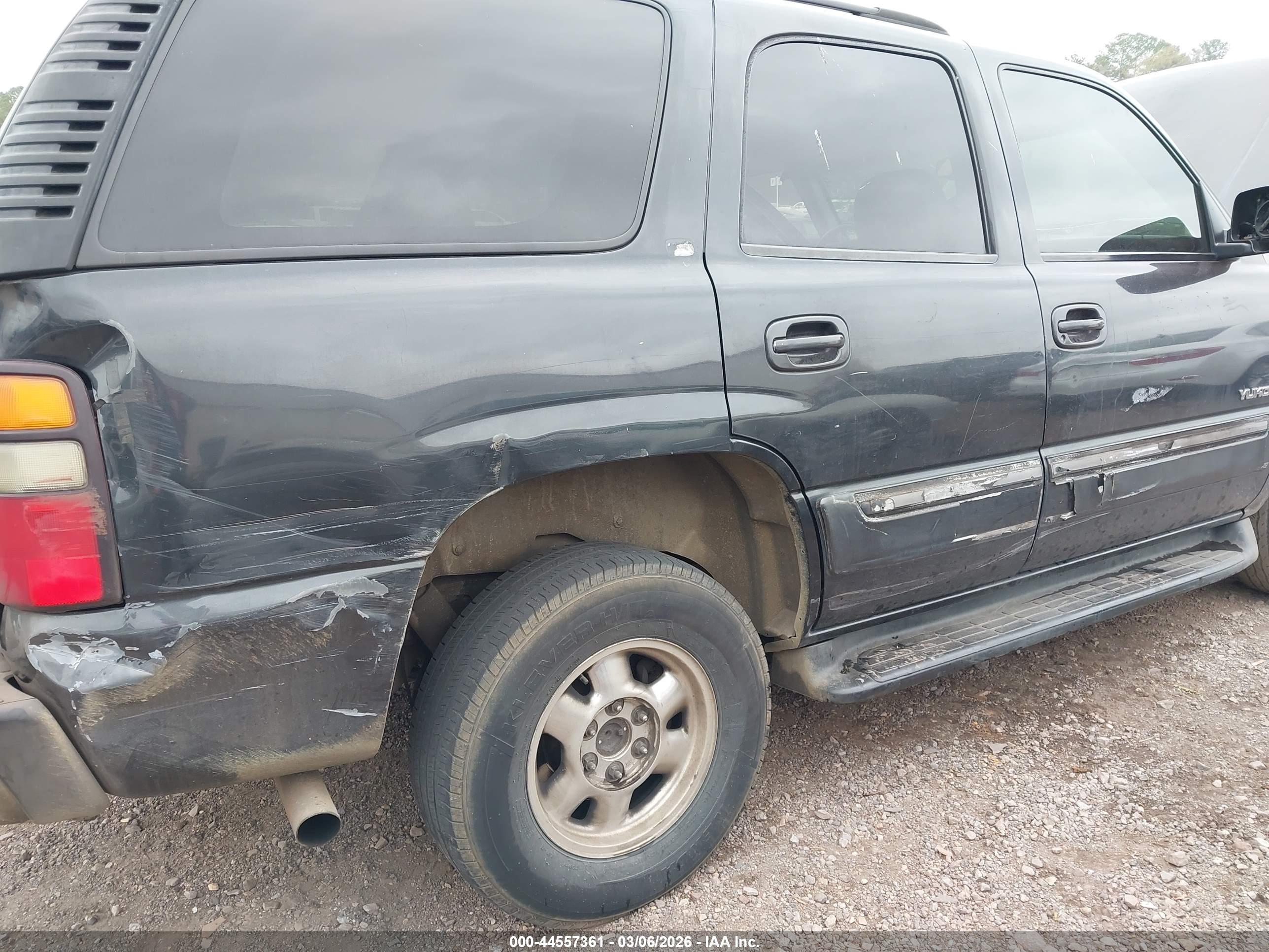 GMC YUKON image 6