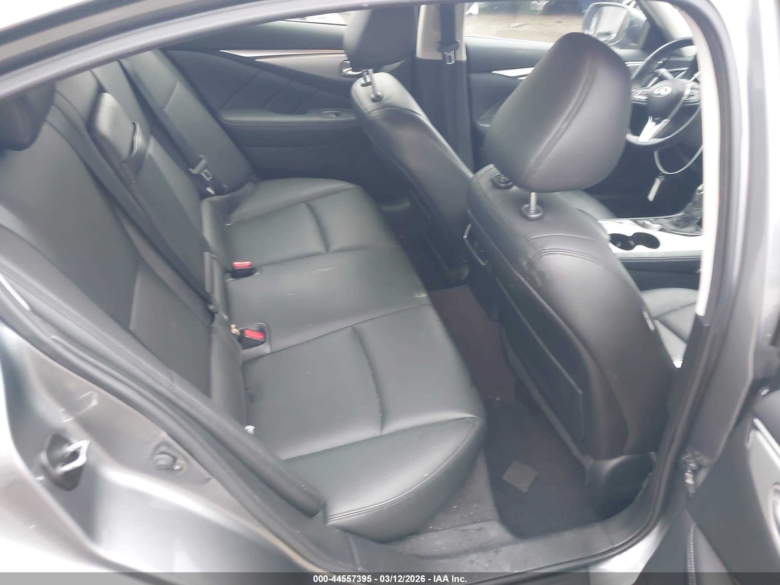 INFINITI Q50 image 8