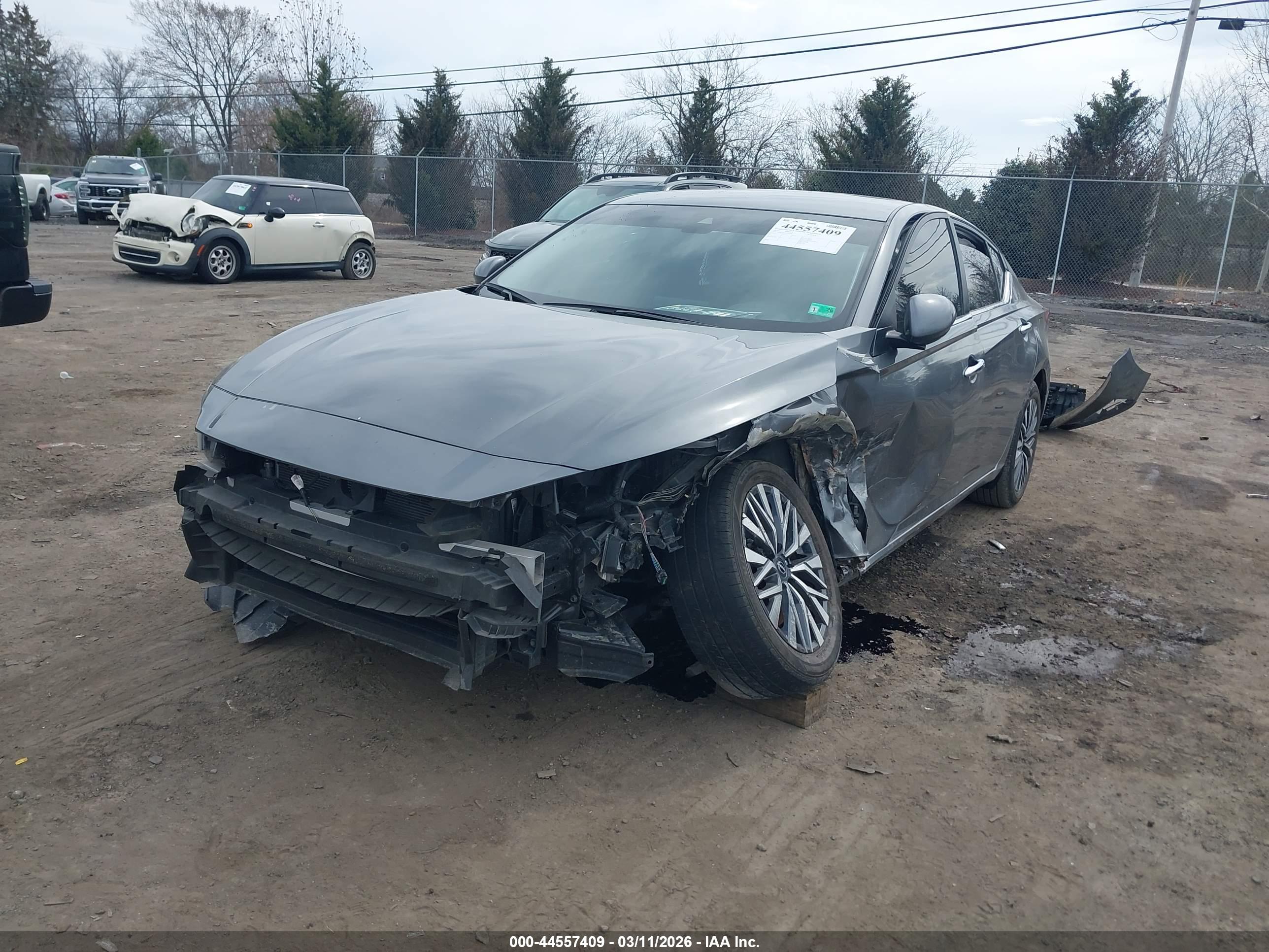 NISSAN ALTIMA image 2