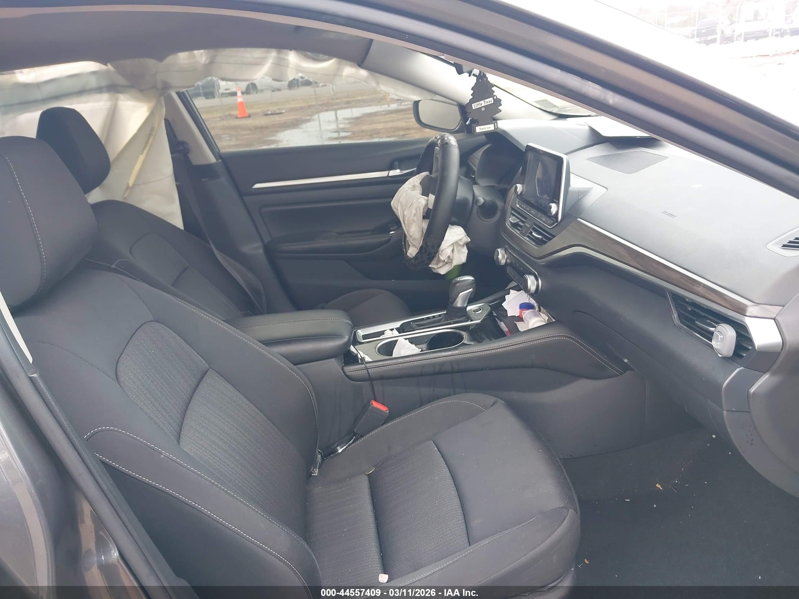 NISSAN ALTIMA image 5