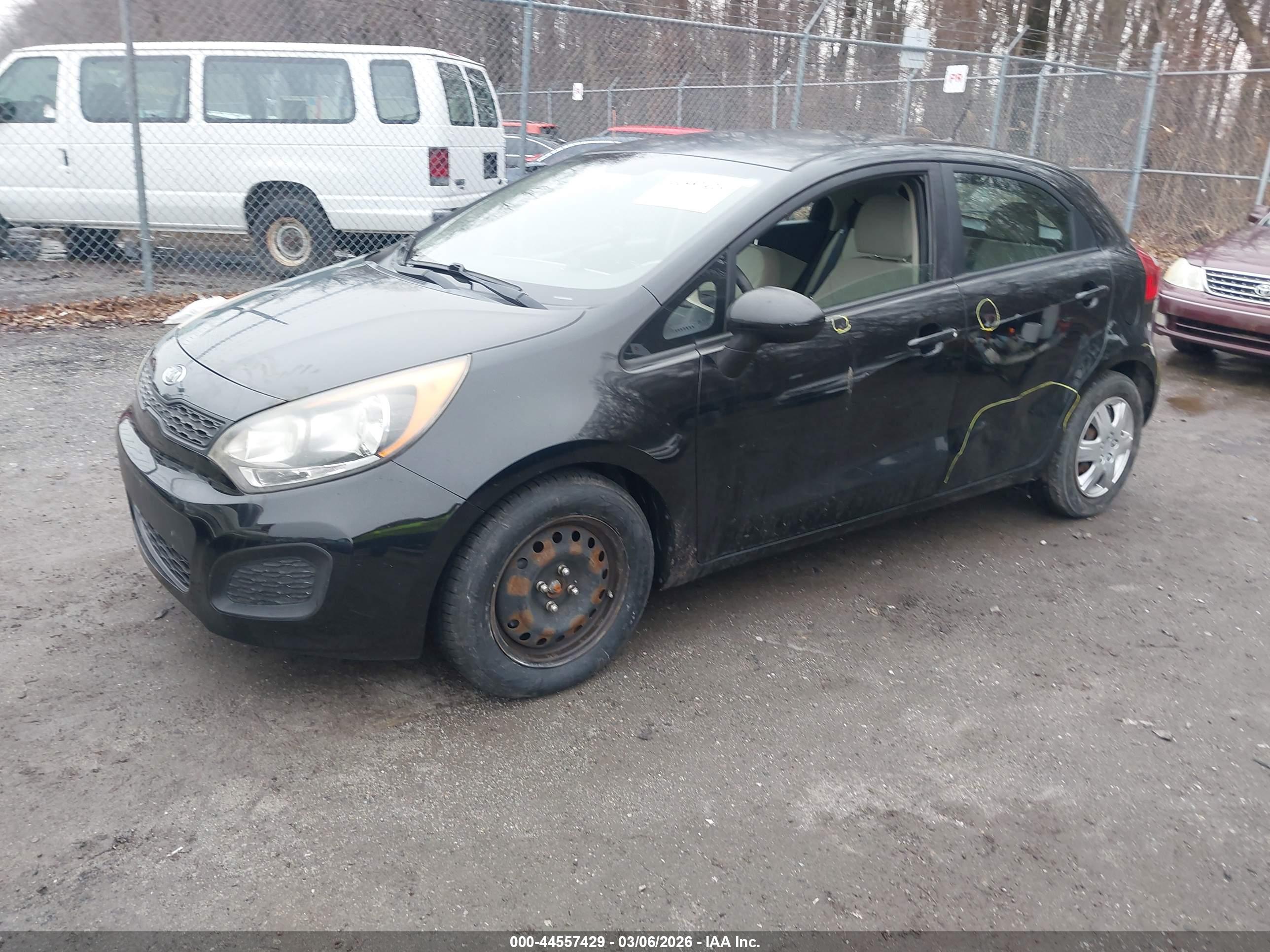 KIA RIO image 2