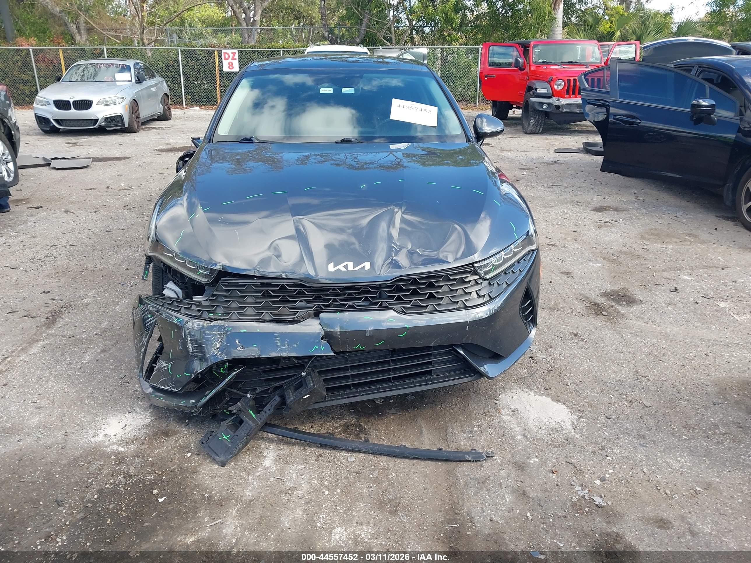 KIA K5 image 6