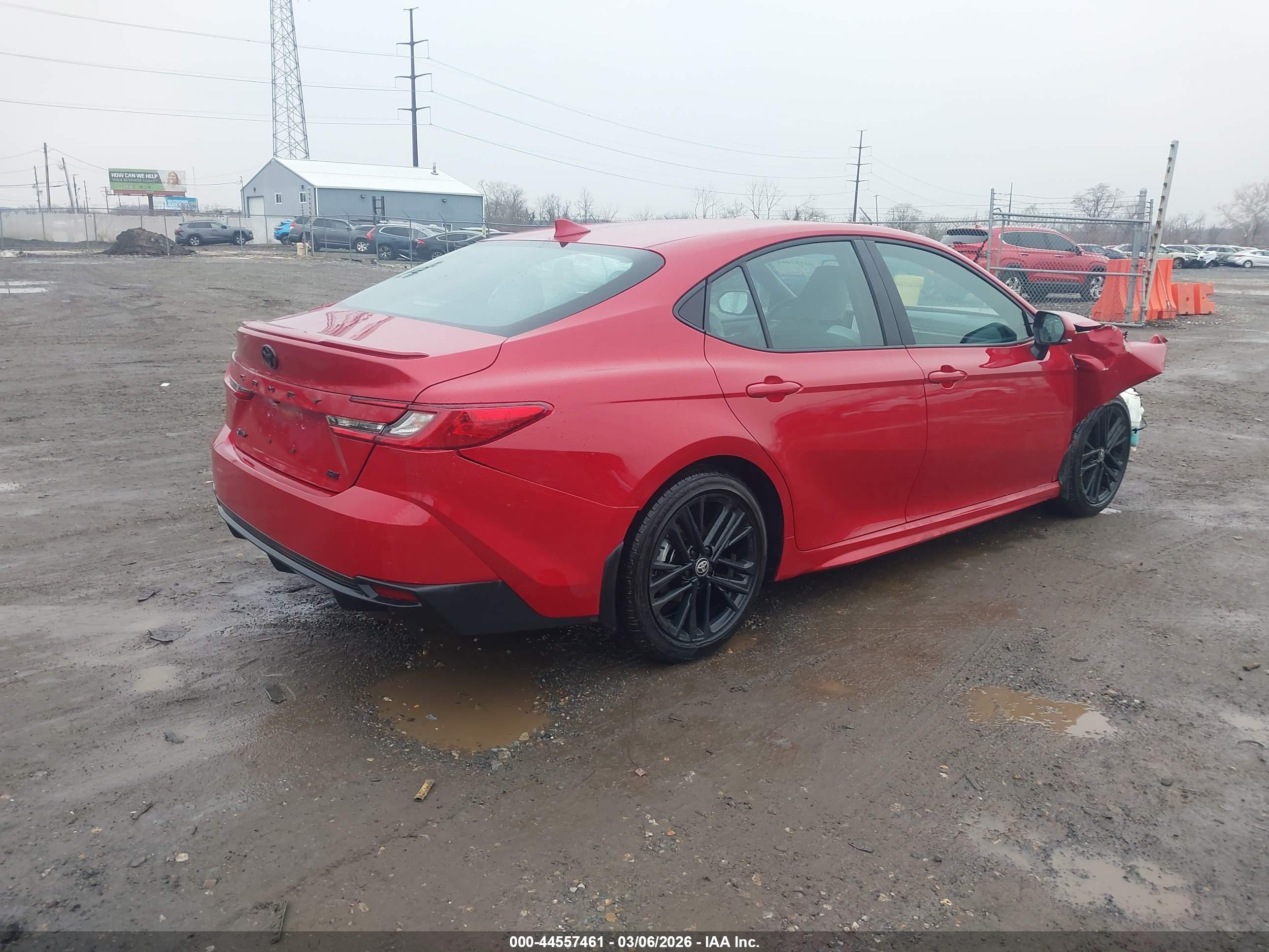 TOYOTA CAMRY image 4