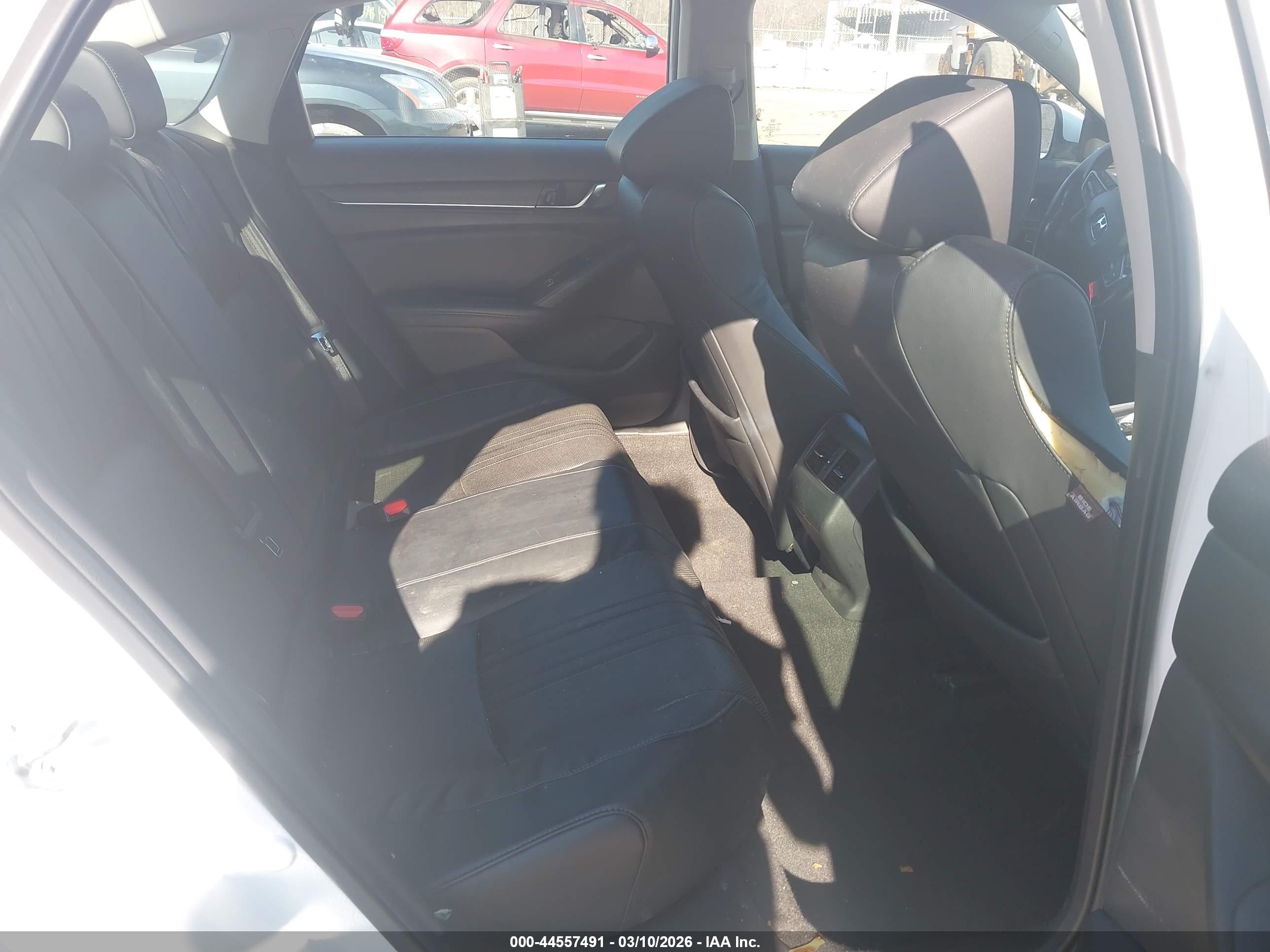 HONDA ACCORD image 8