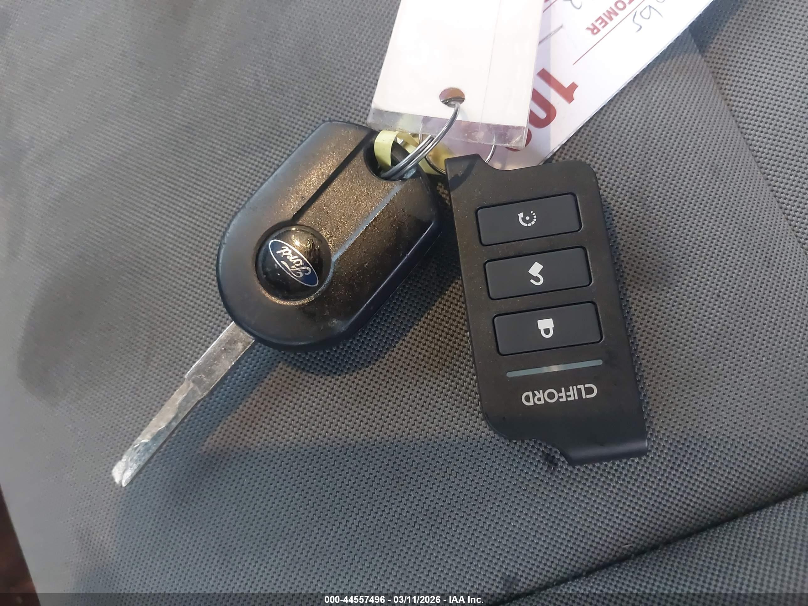 FORD ESCAPE image 11