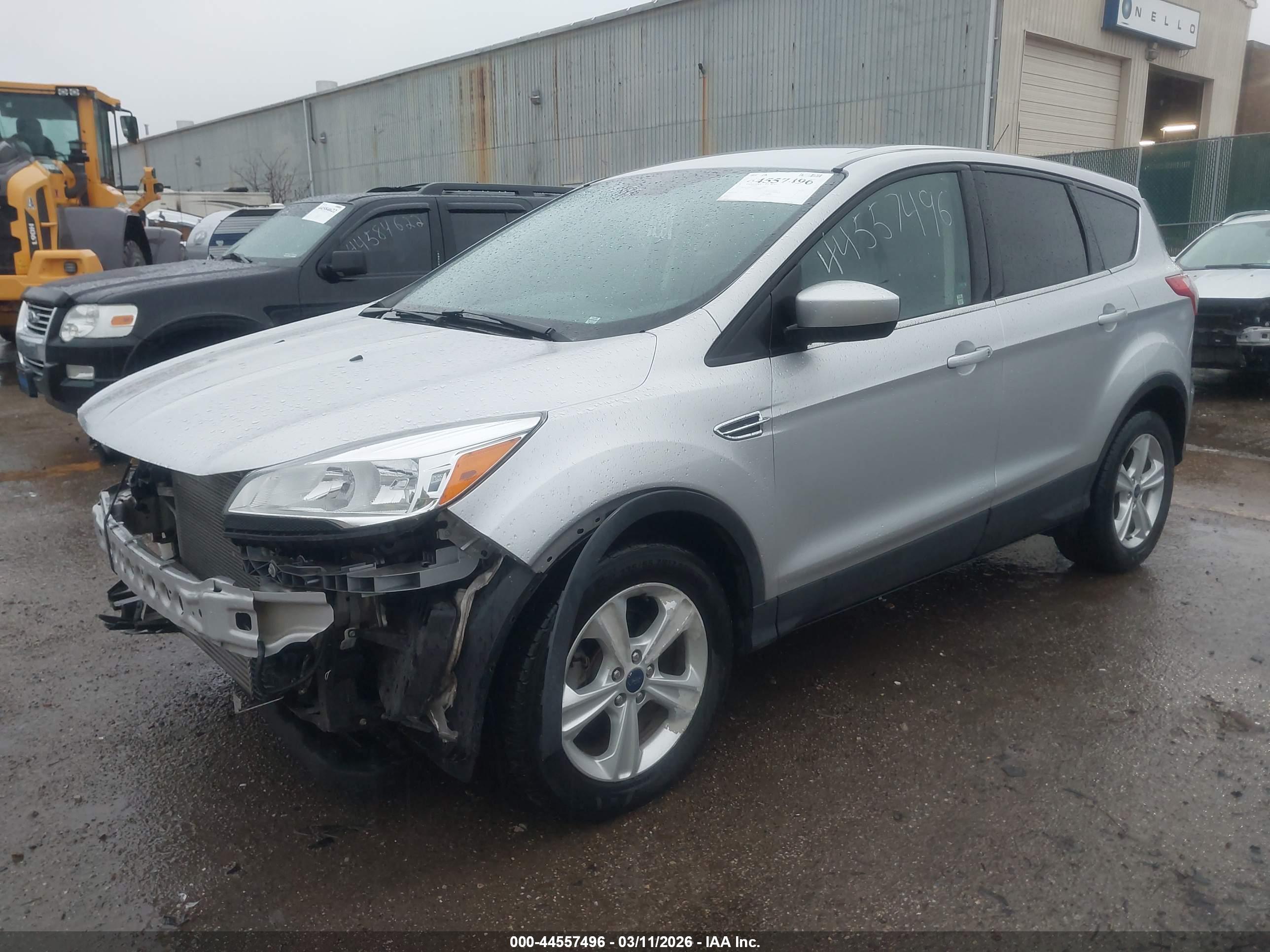 FORD ESCAPE image 2