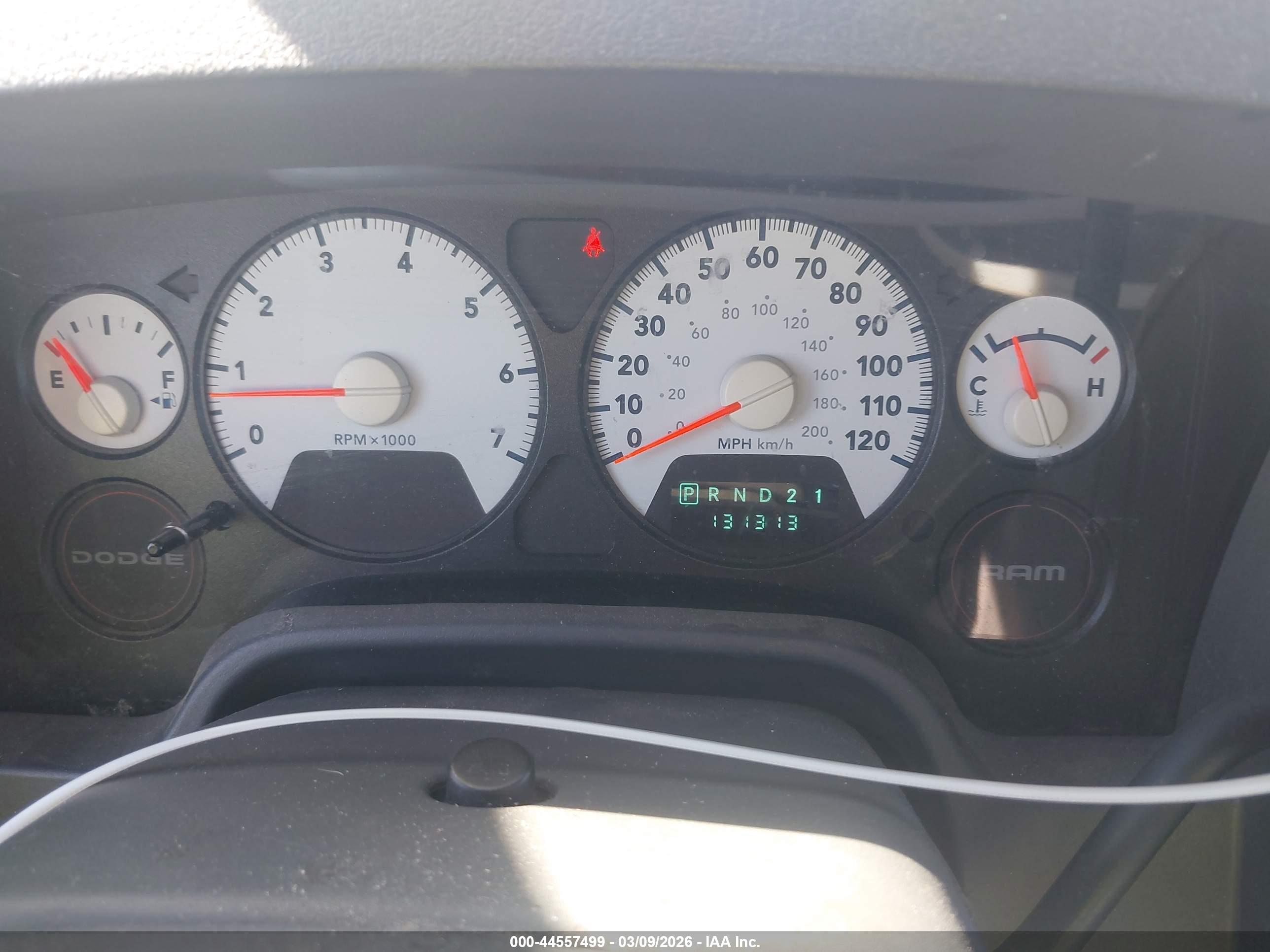 DODGE RAM image 7
