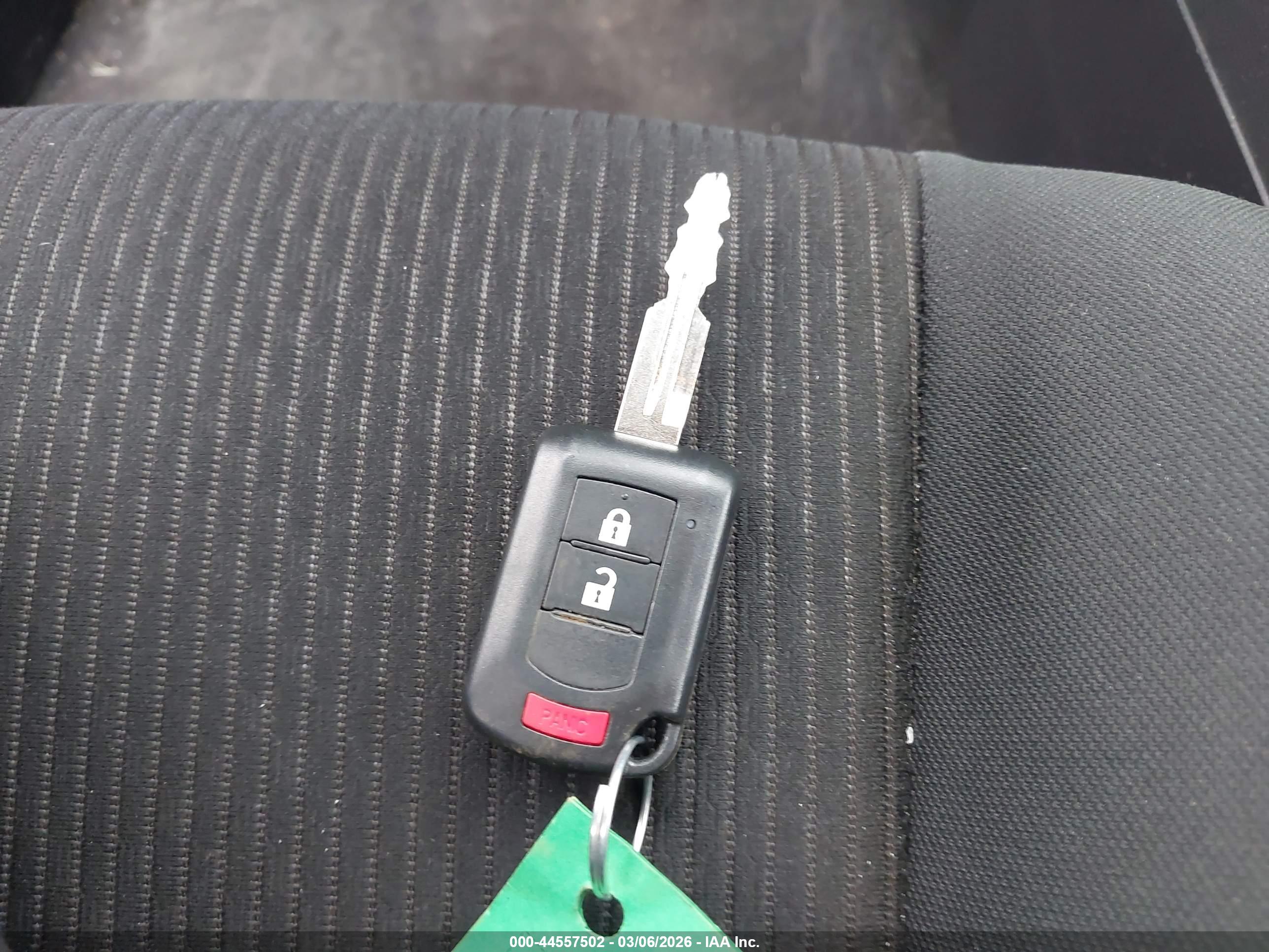 MITSUBISHI LANCER image 11