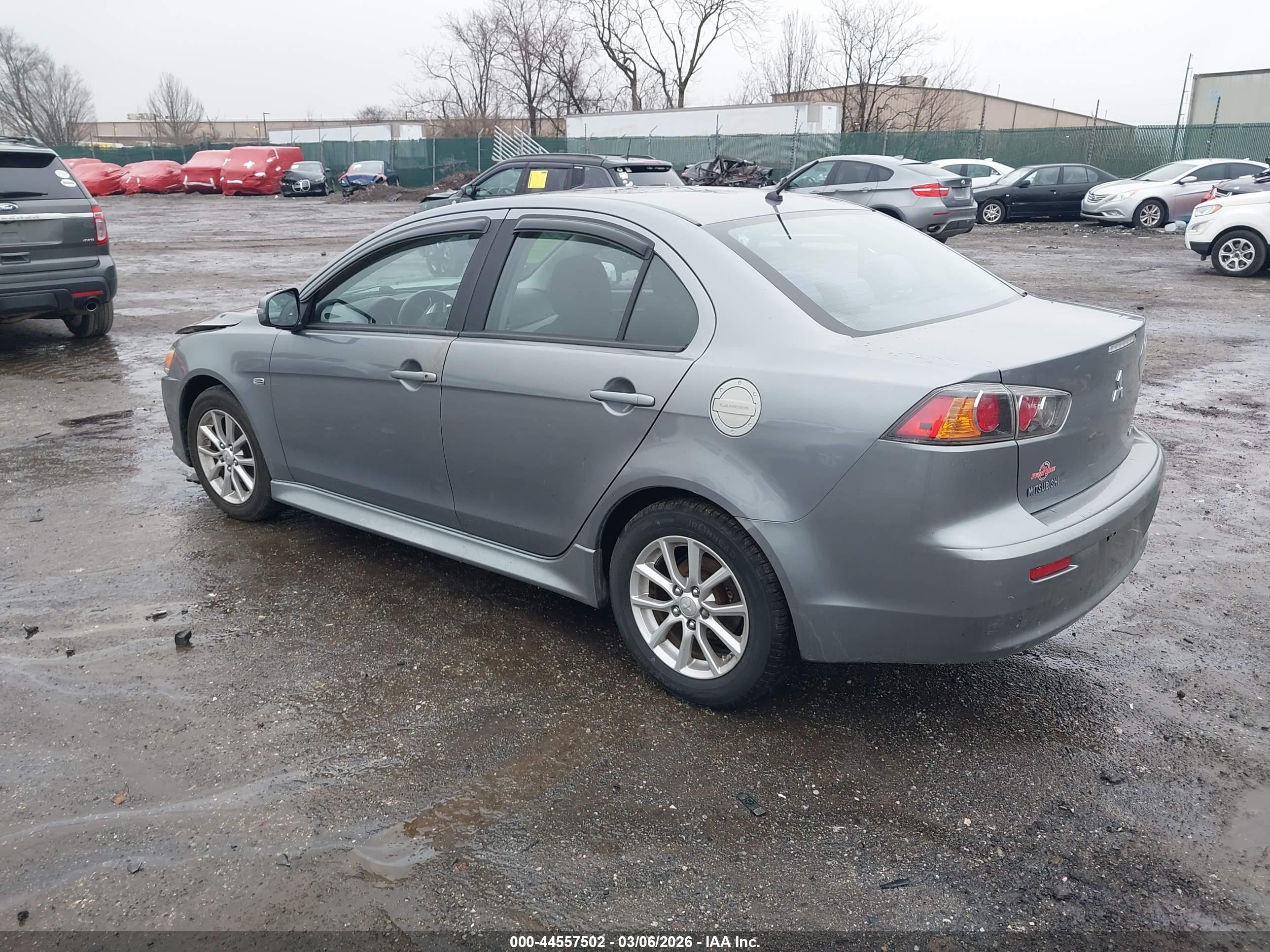 MITSUBISHI LANCER image 3