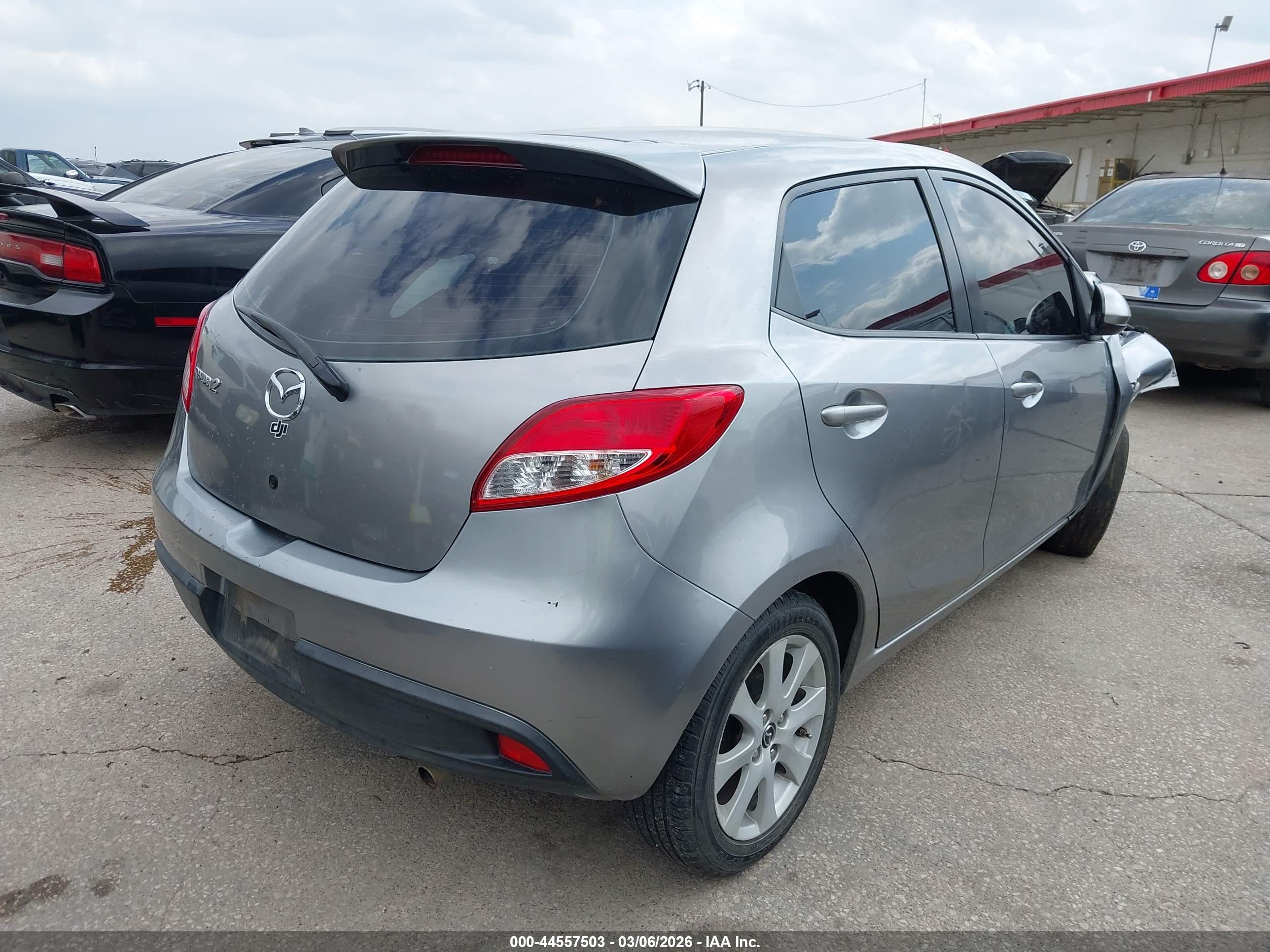 MAZDA MAZDA2 image 4