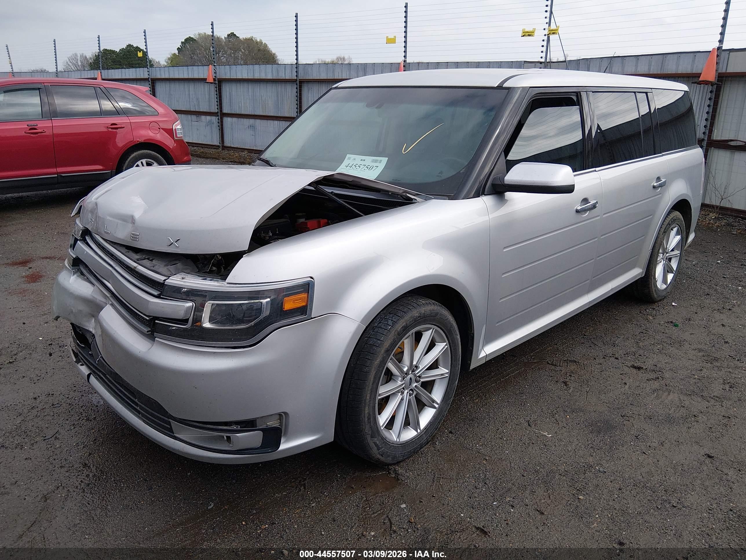FORD FLEX image 2