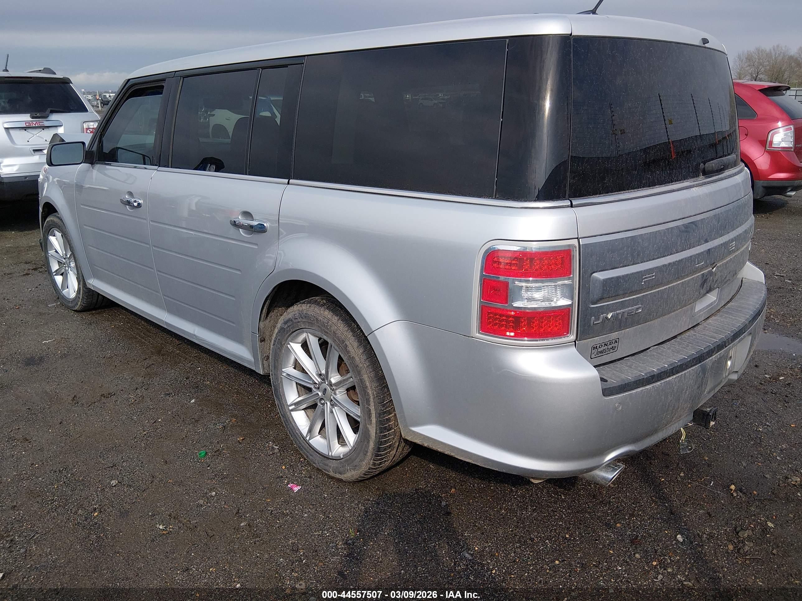 FORD FLEX image 3