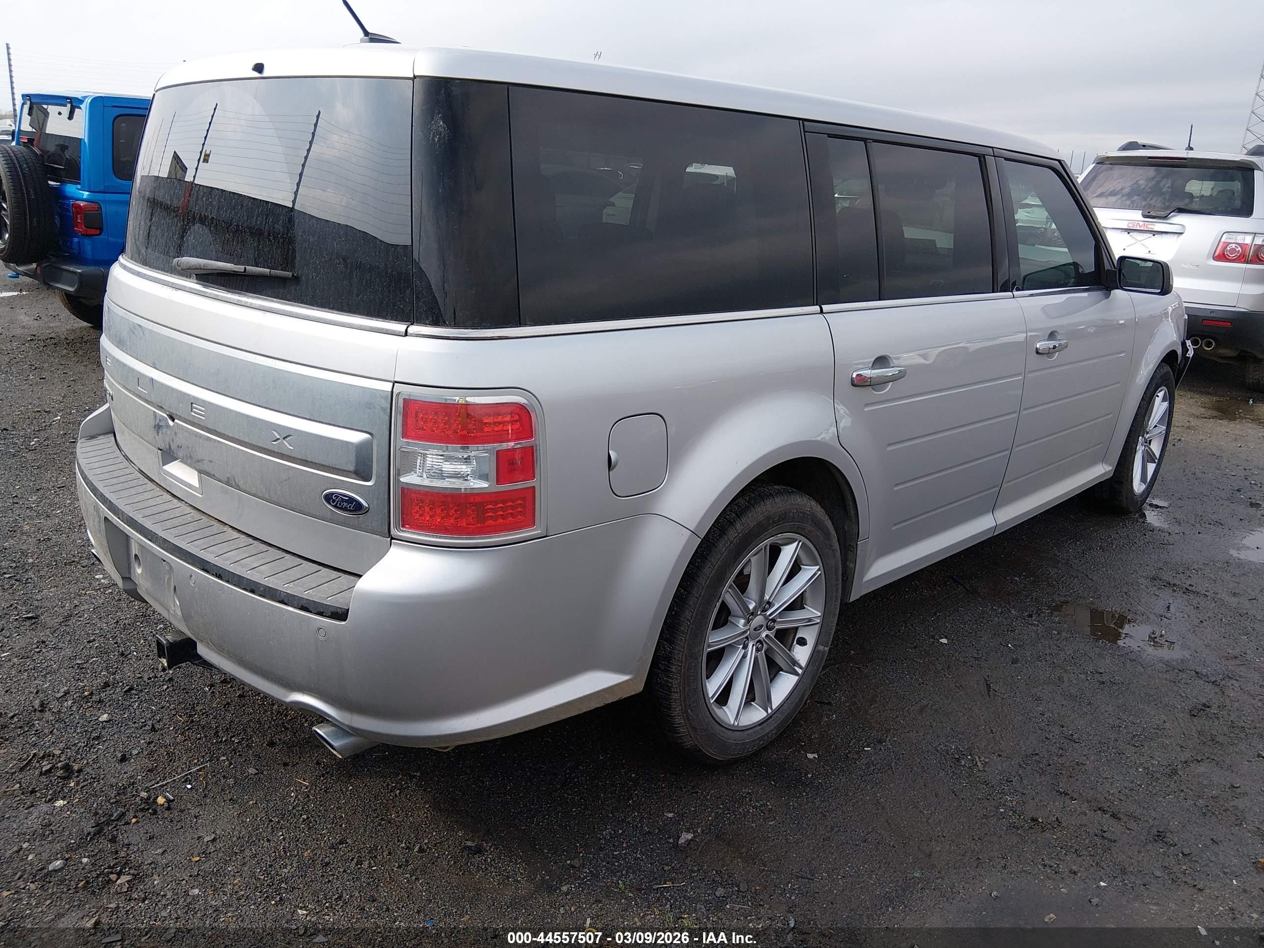 FORD FLEX image 4