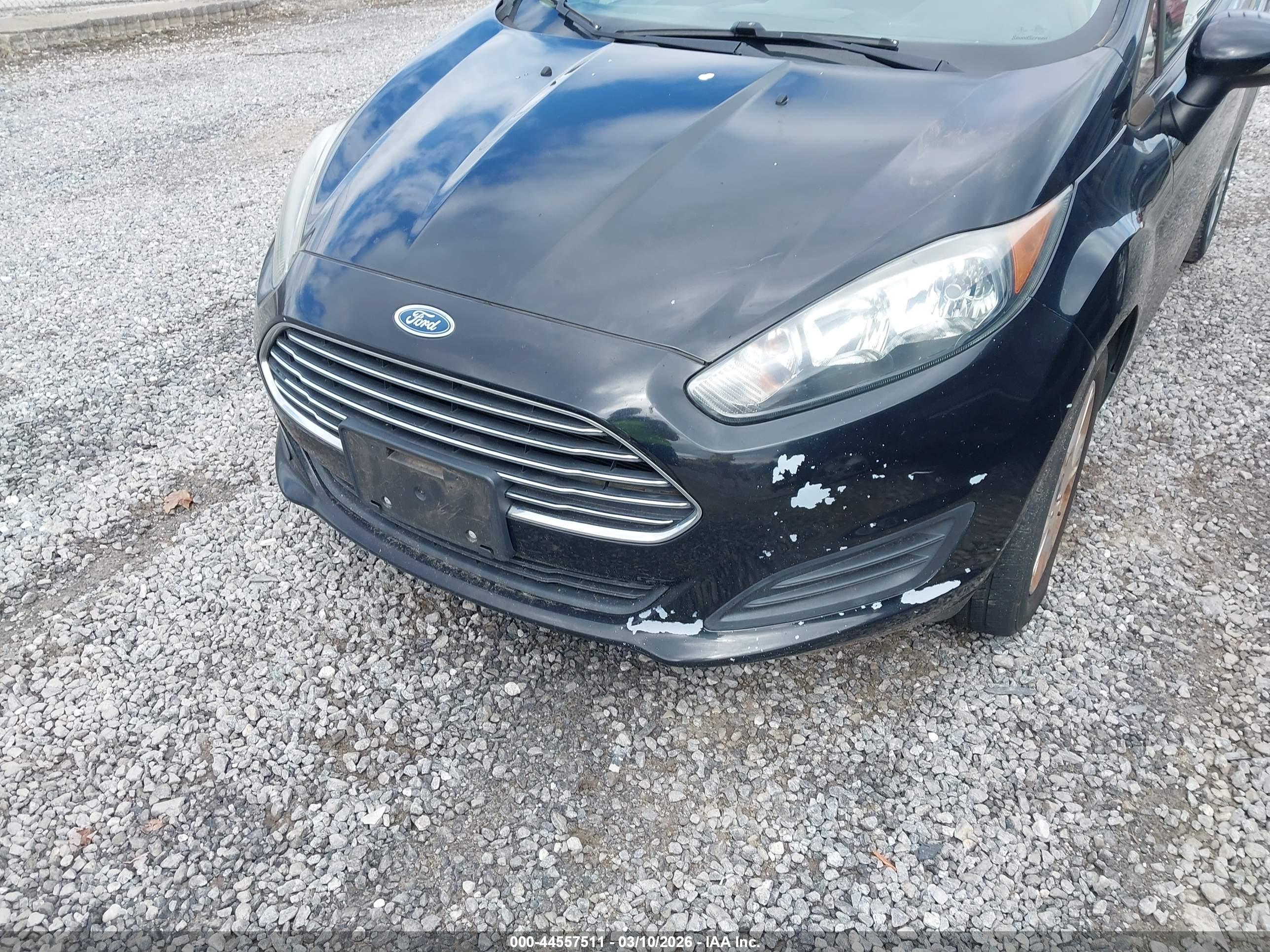 FORD FIESTA image 6