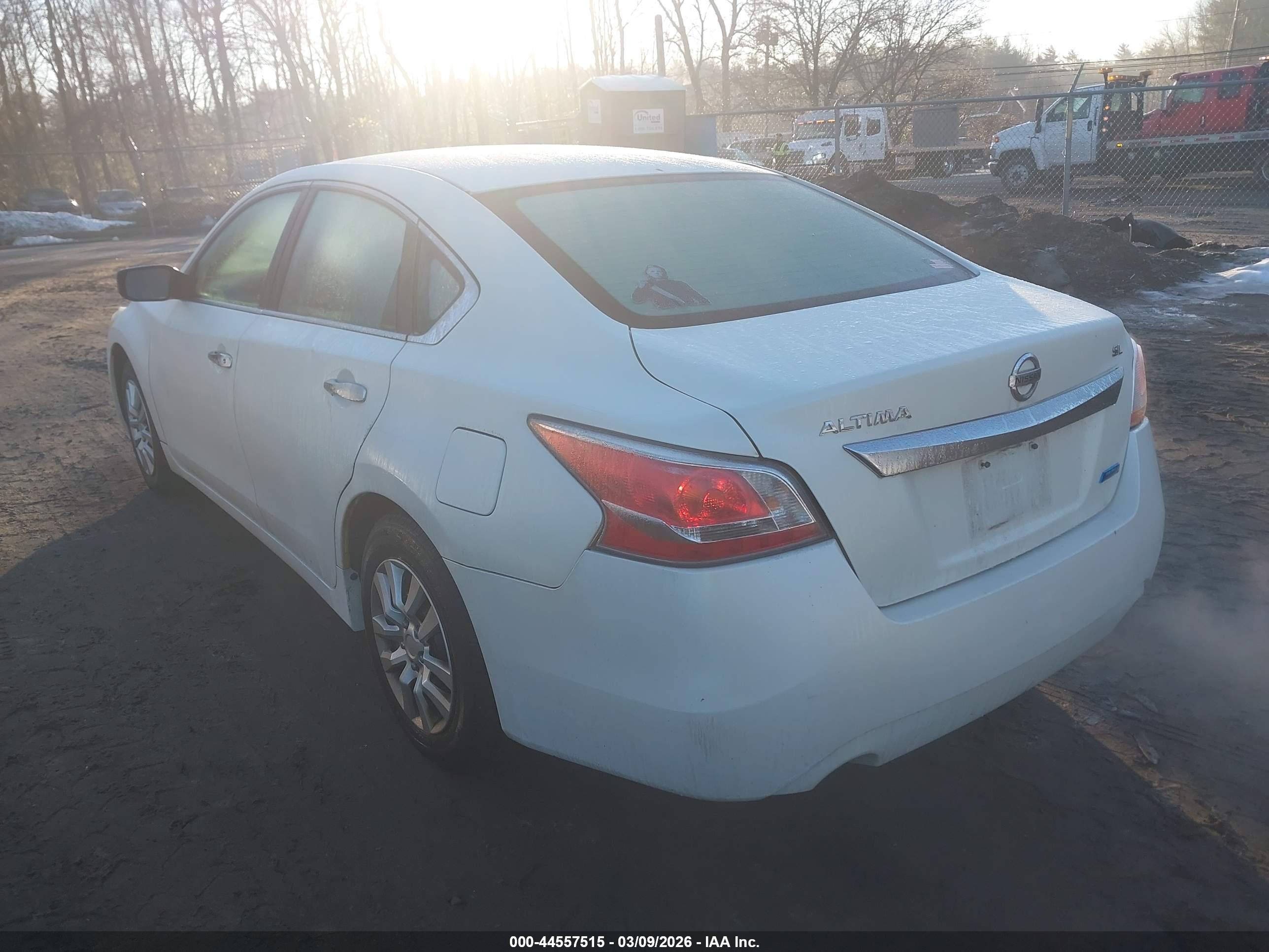 NISSAN ALTIMA image 3