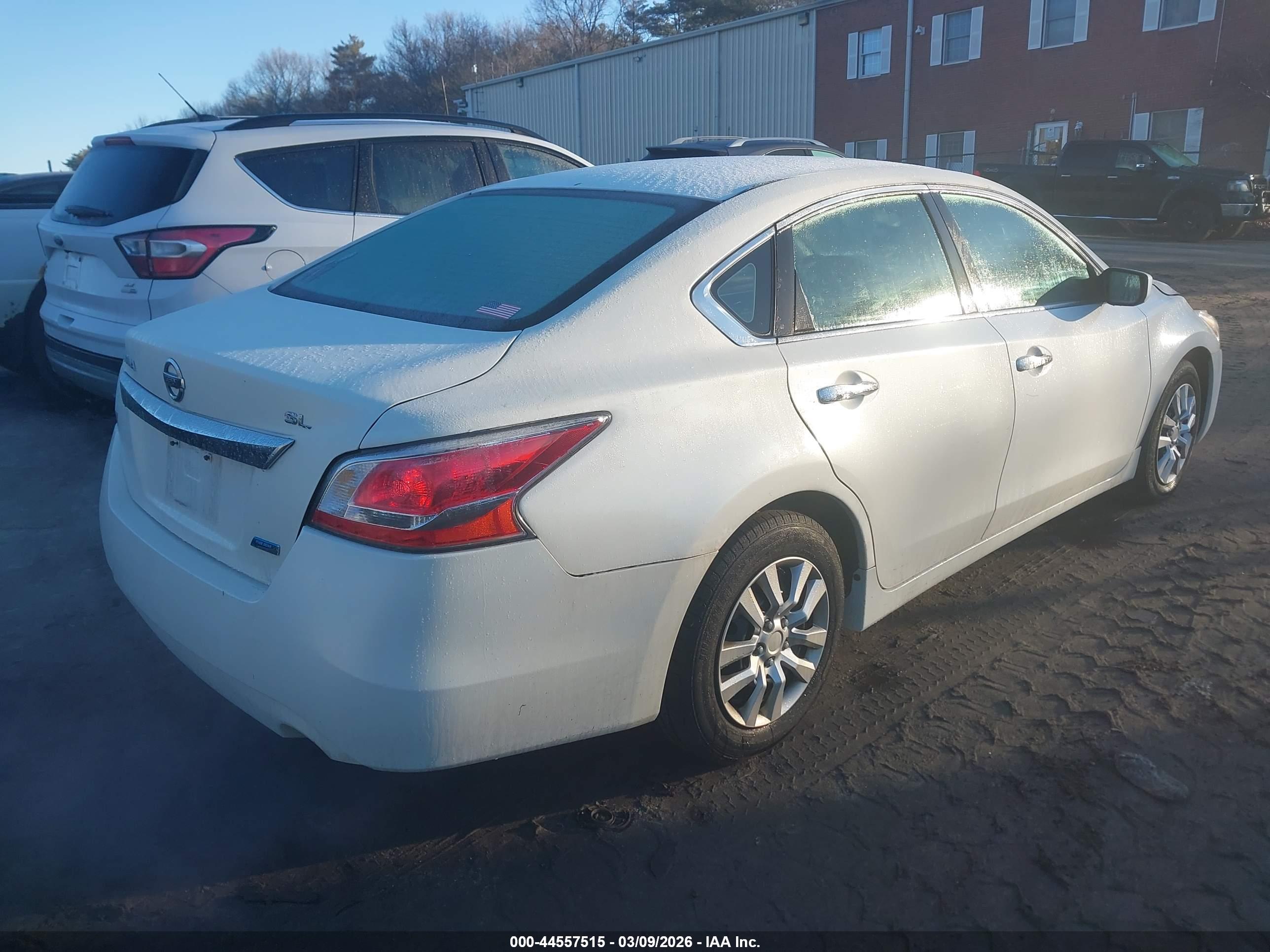 NISSAN ALTIMA image 4