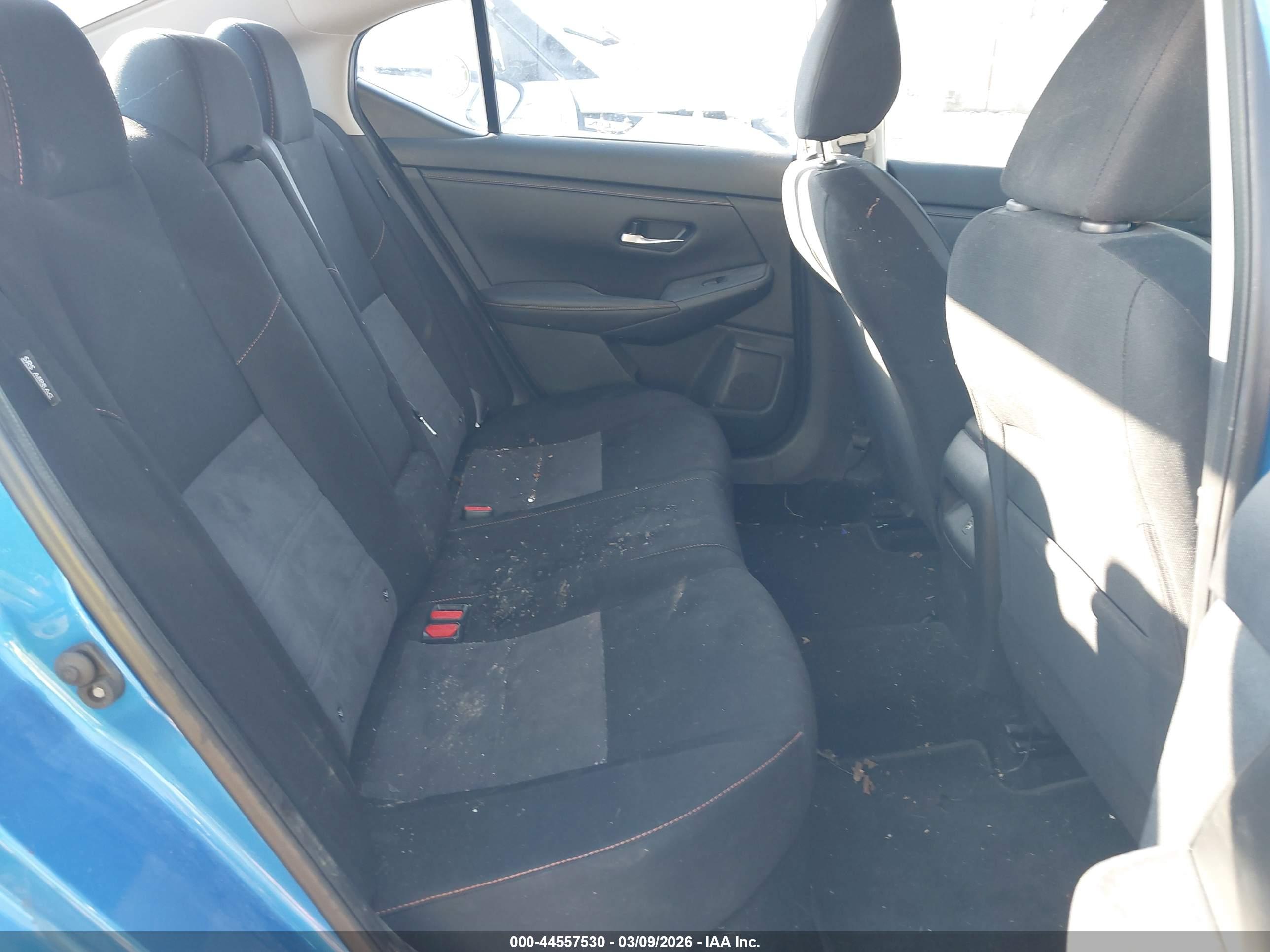 NISSAN SENTRA image 8
