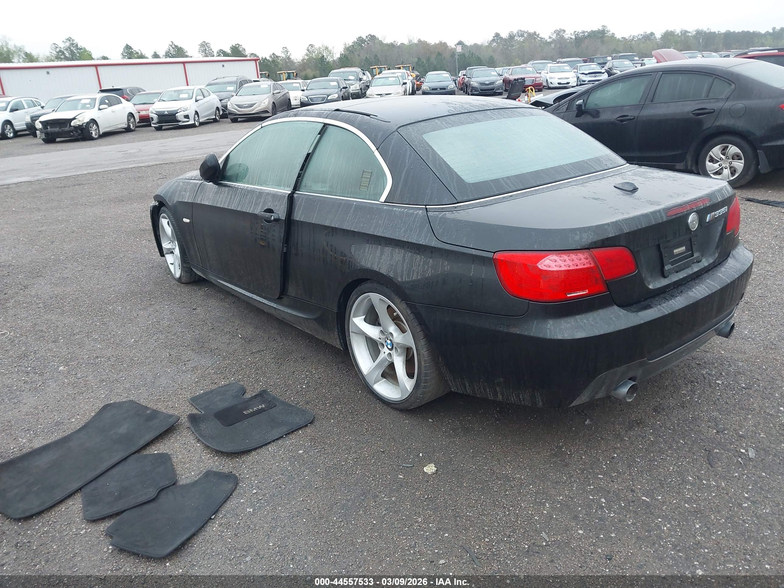 BMW 335I image 3