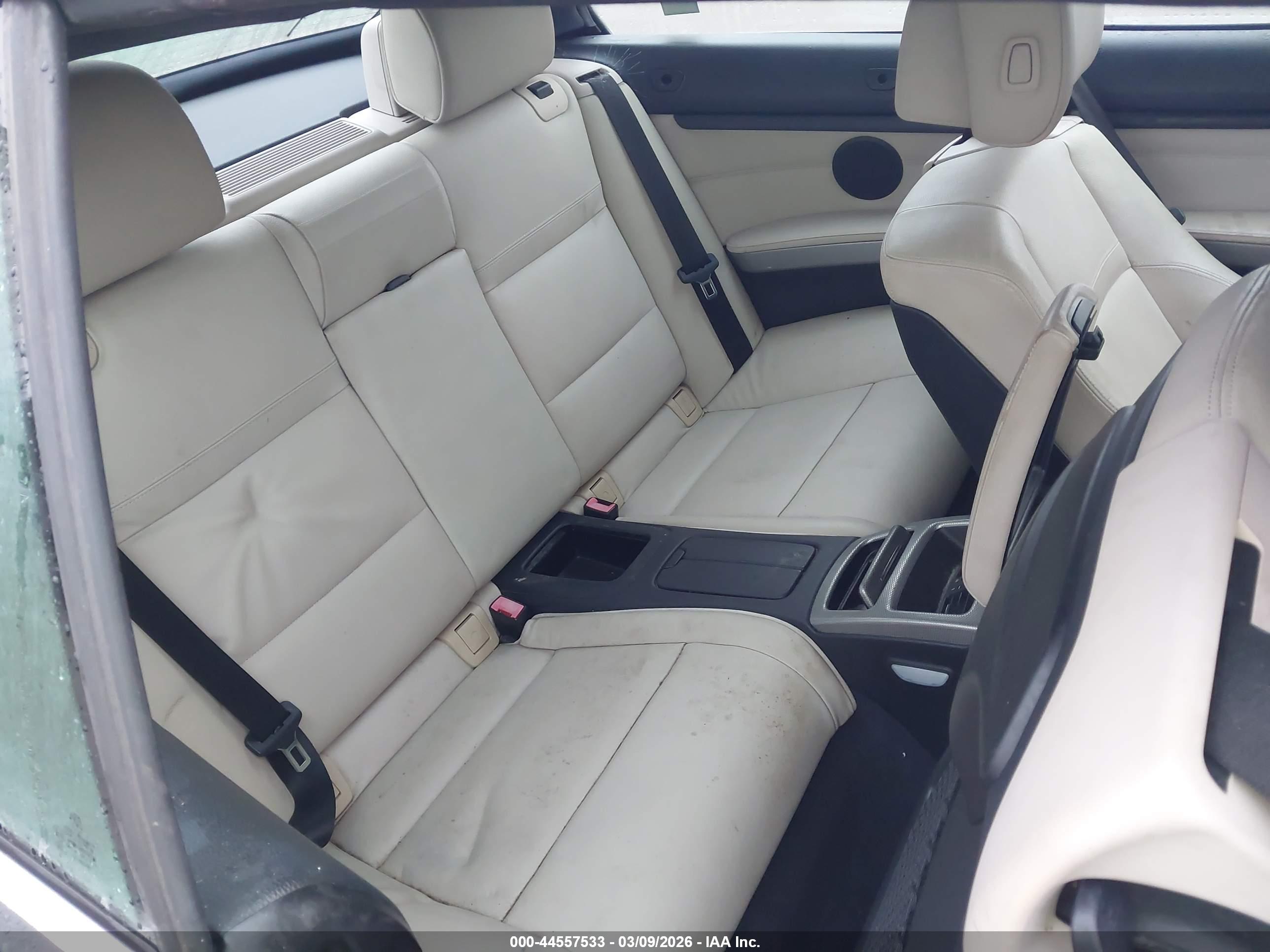 BMW 335I image 8