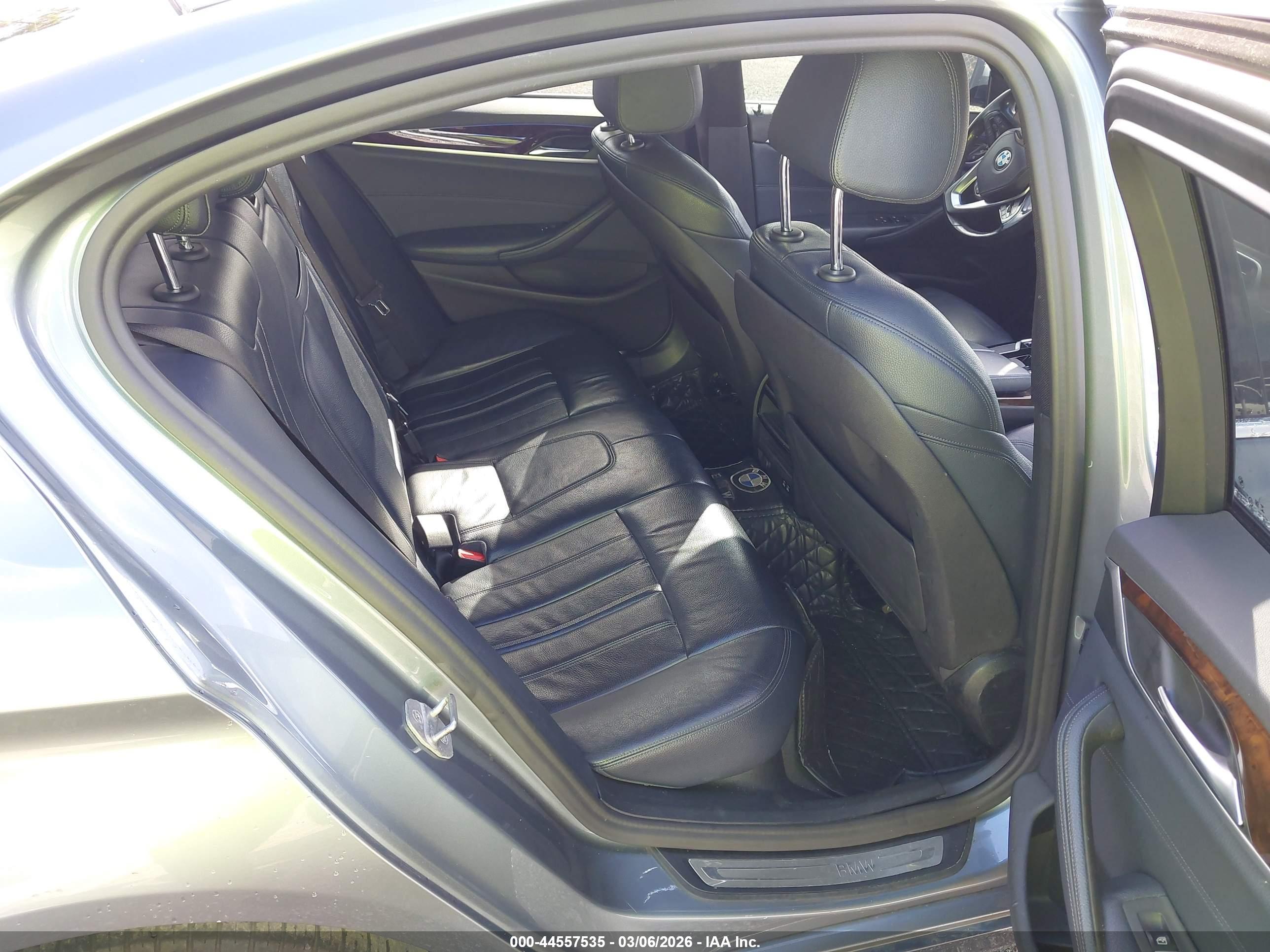BMW 530I image 8
