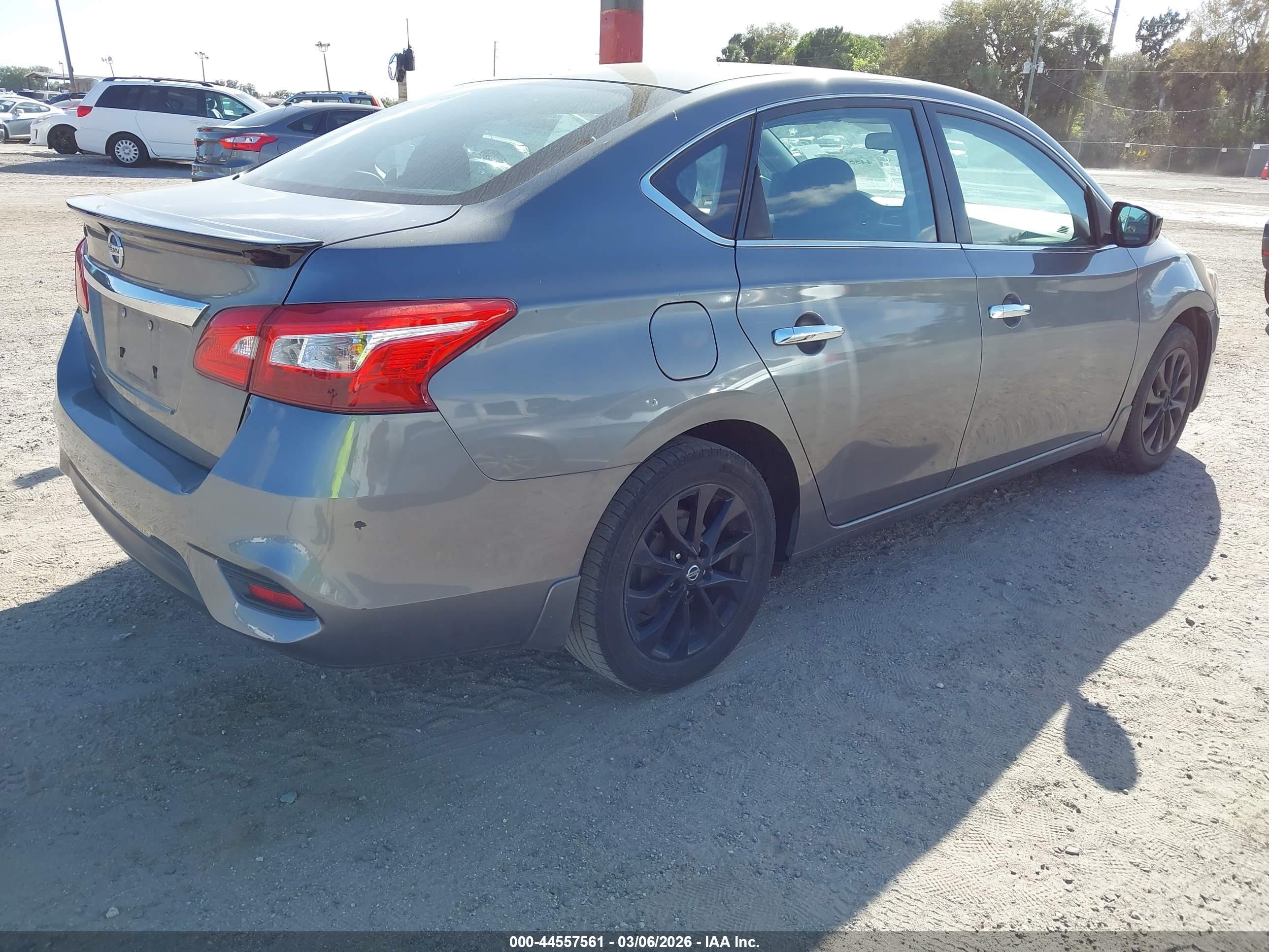NISSAN SENTRA image 4