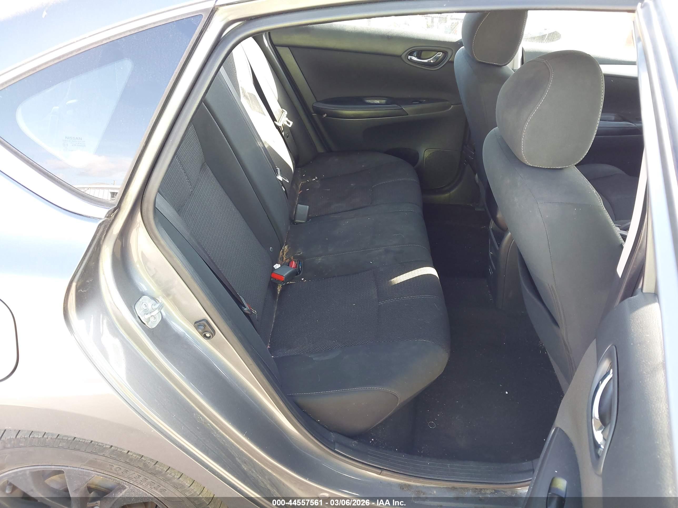 NISSAN SENTRA image 8