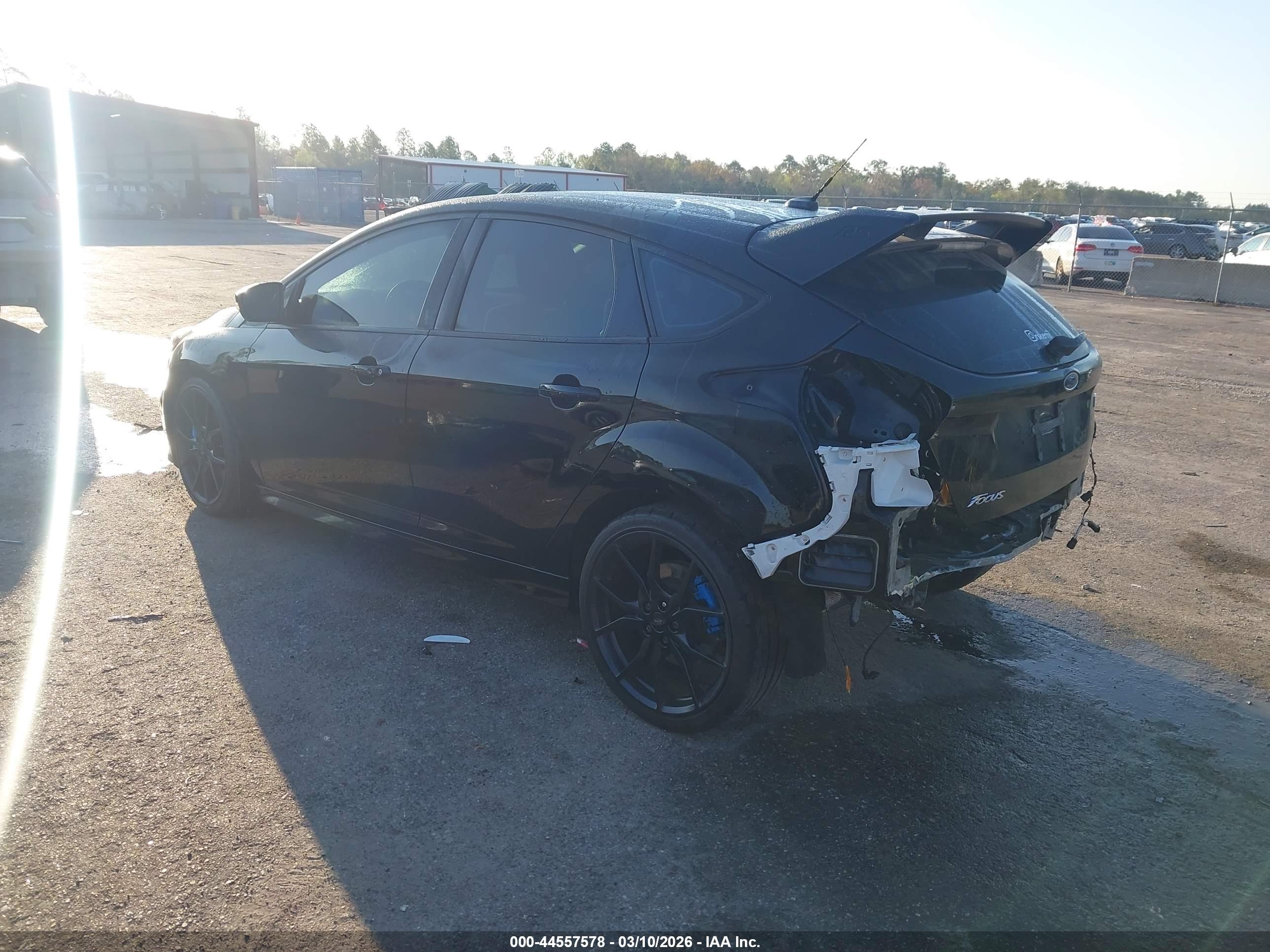 FORD FOCUS image 3