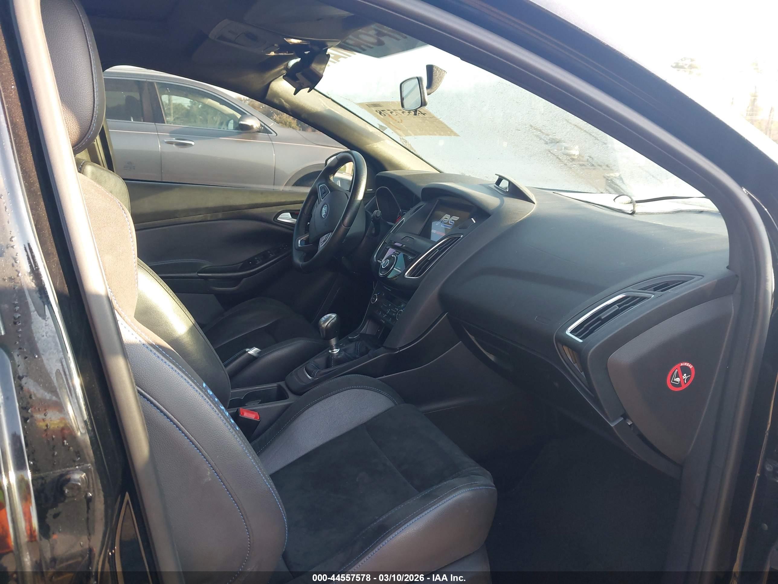 FORD FOCUS image 5