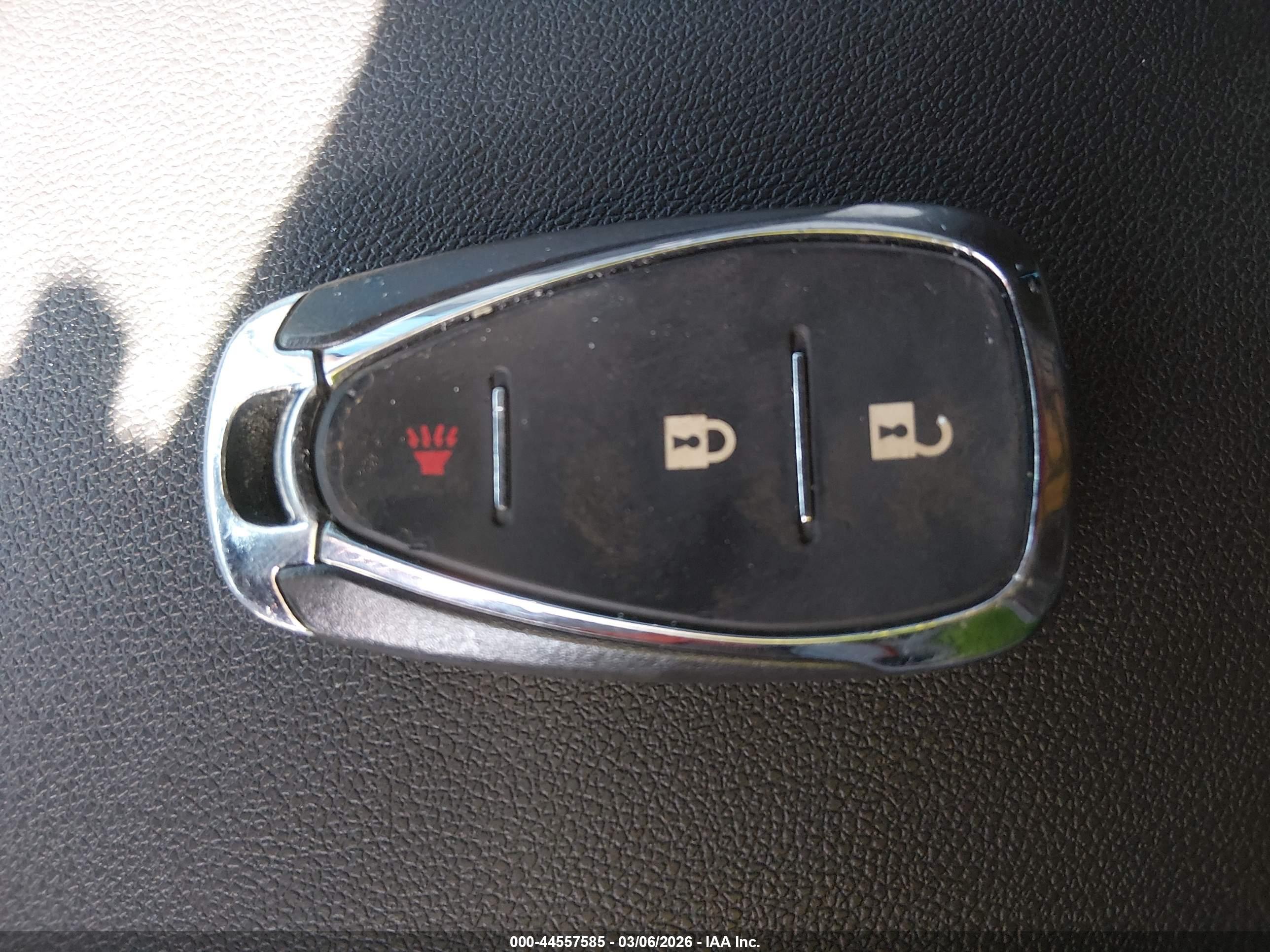 CHEVROLET EQUINOX image 11