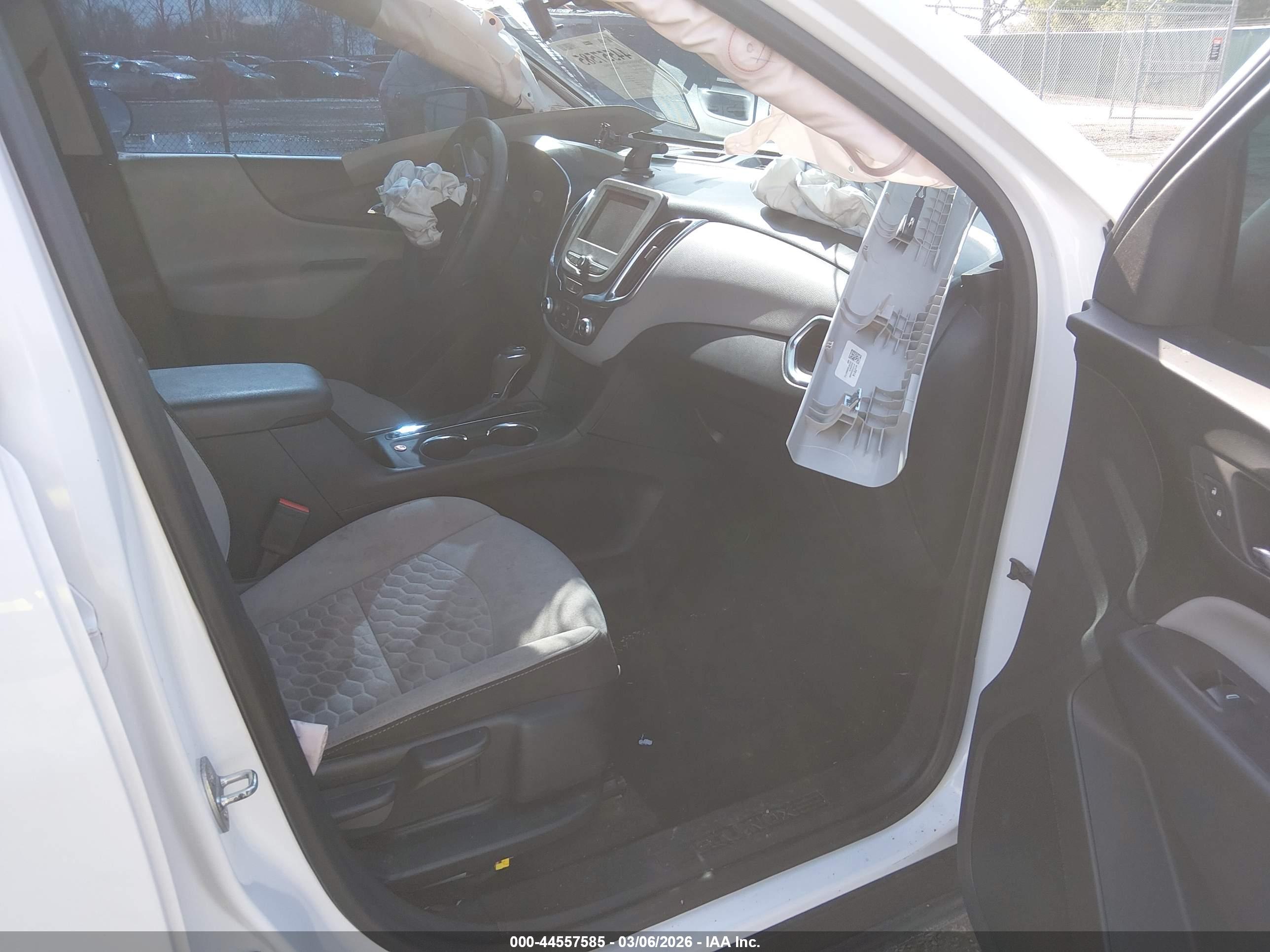 CHEVROLET EQUINOX image 5