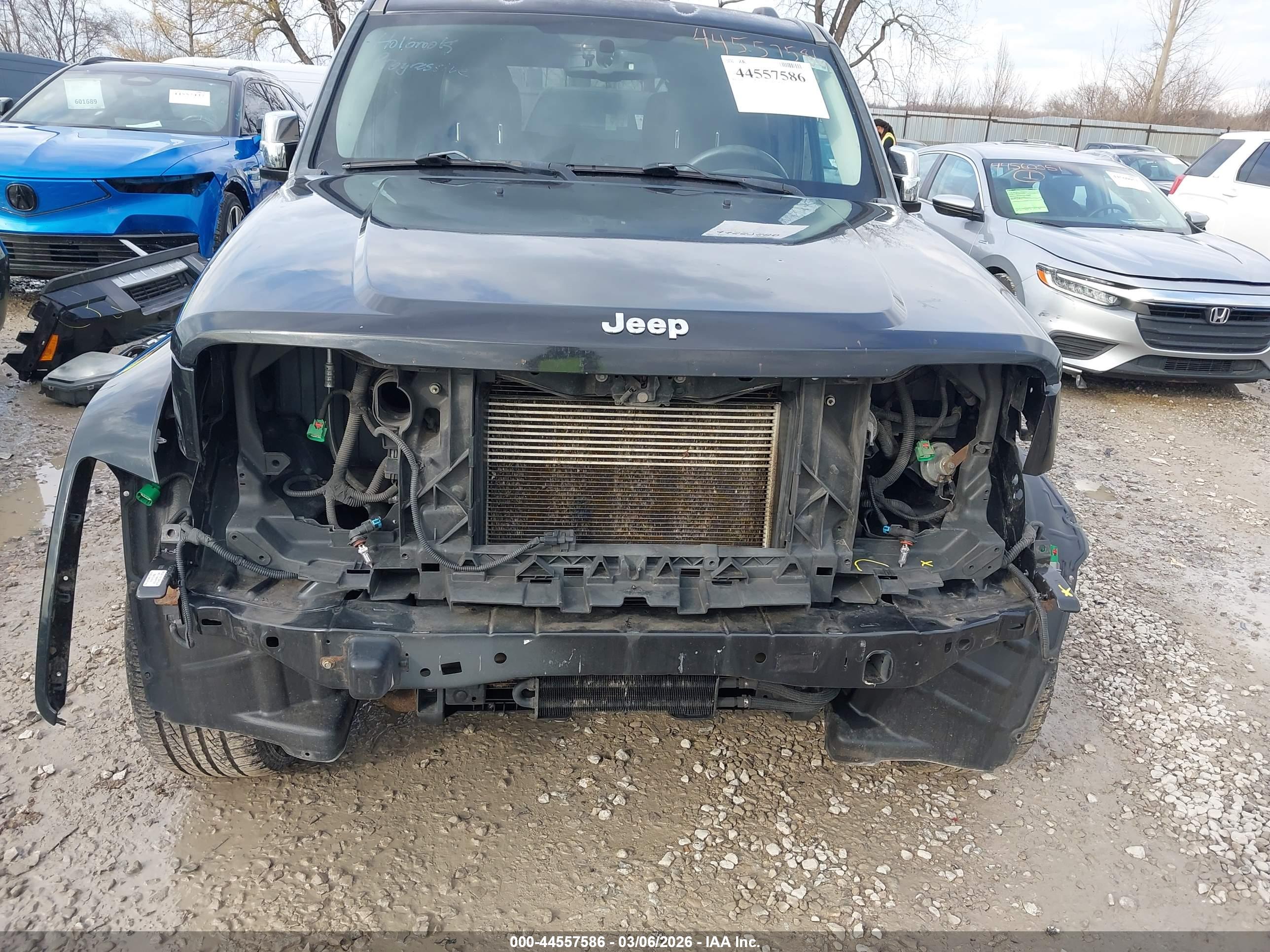 JEEP LIBERTY image 6