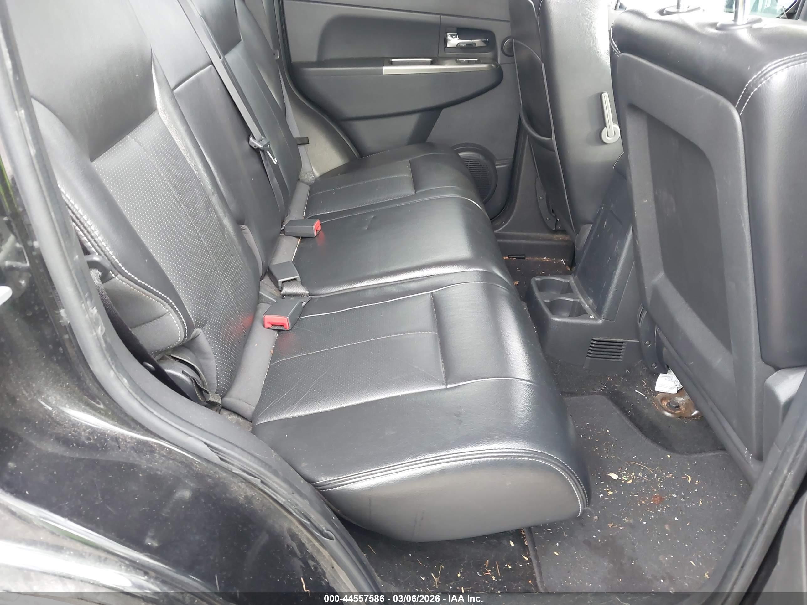 JEEP LIBERTY image 8