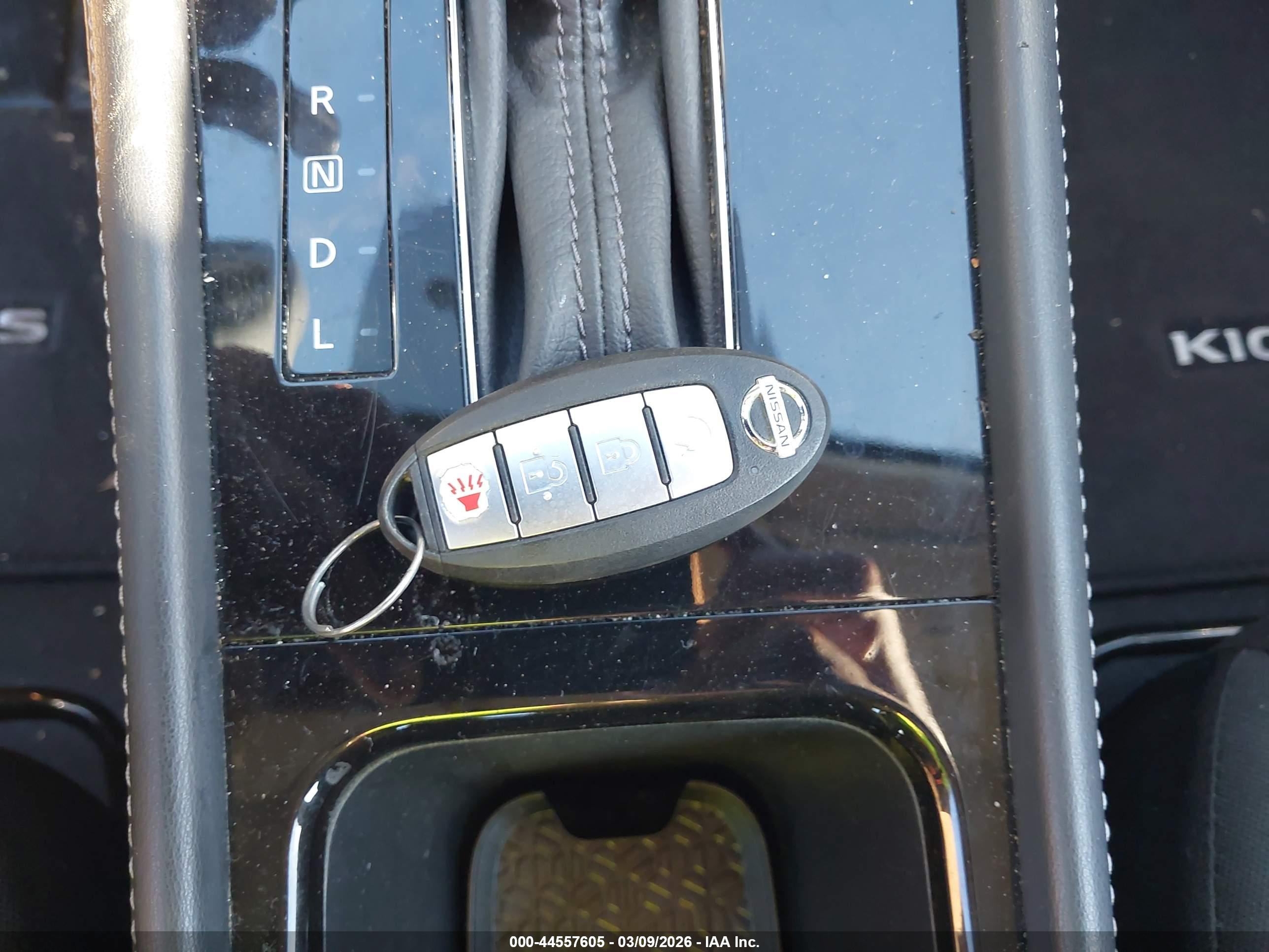 NISSAN KICKS image 11